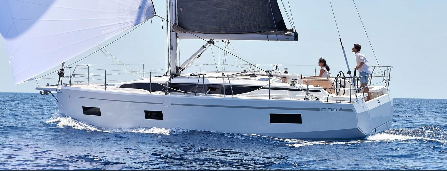 Bavaria C38 — photo 6