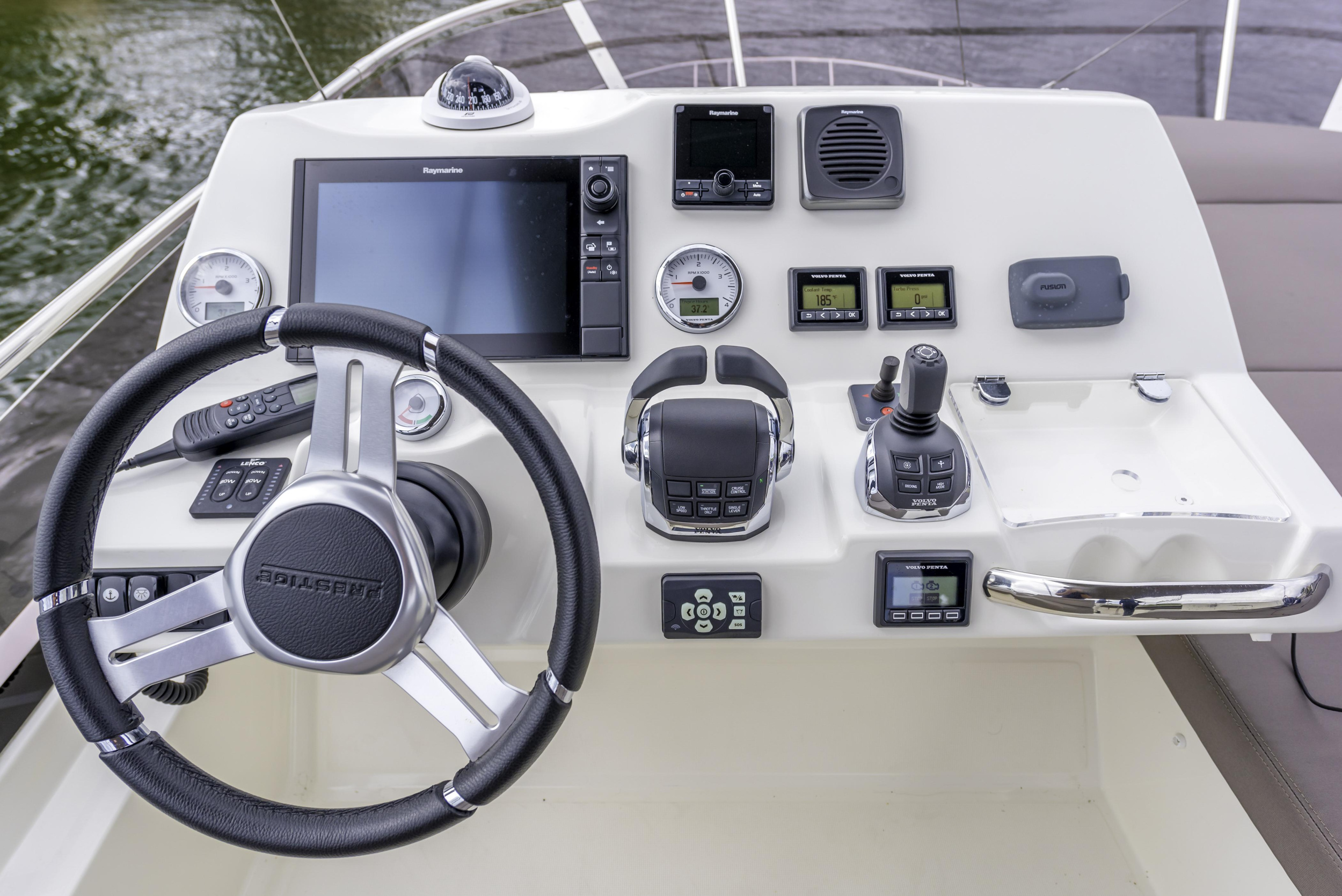 Photo #12 - PRESTIGE 460 FLY (ALuMa D.B.) in Castellammare - 64084