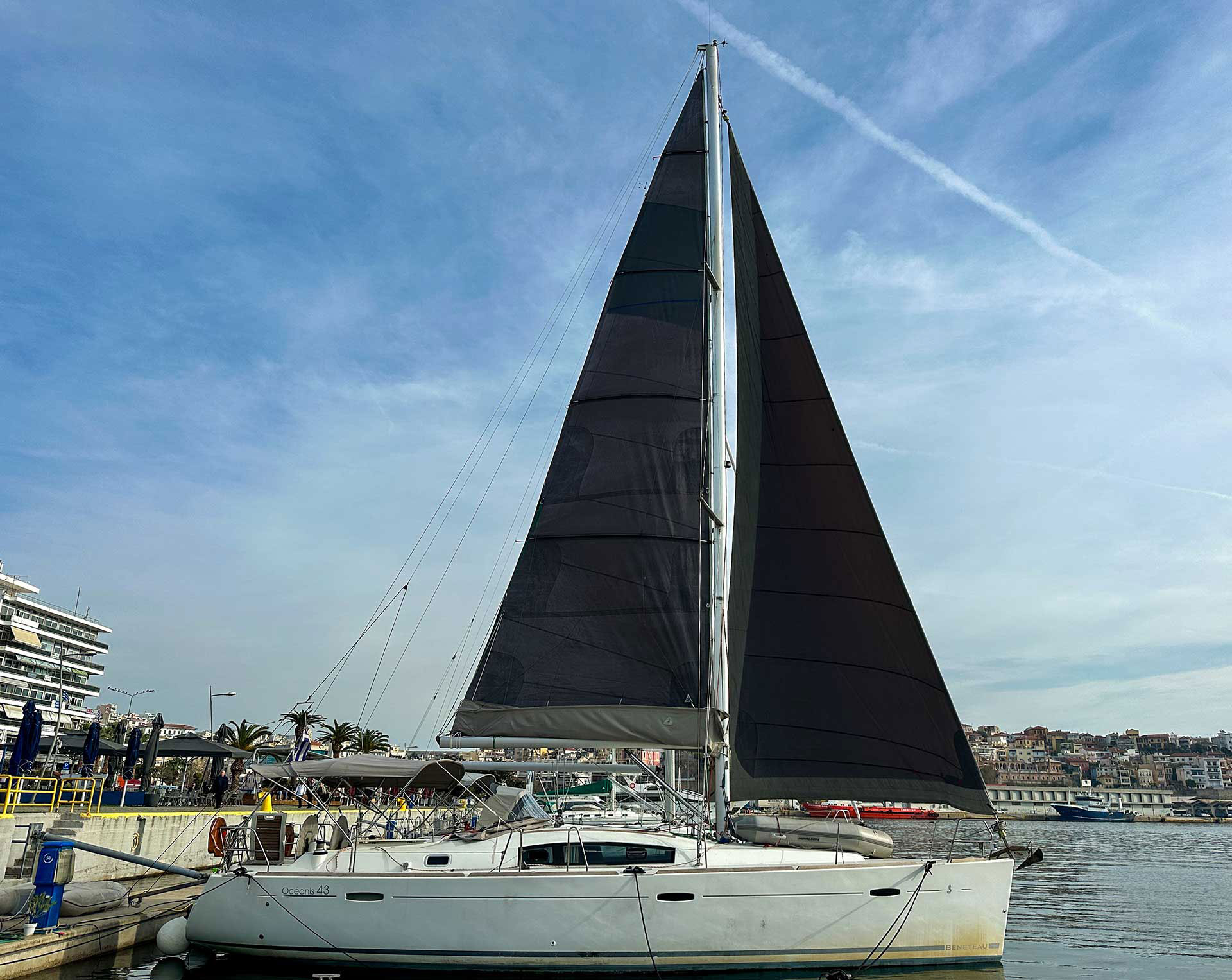 Beneteau Oceanis 43 — photo 8