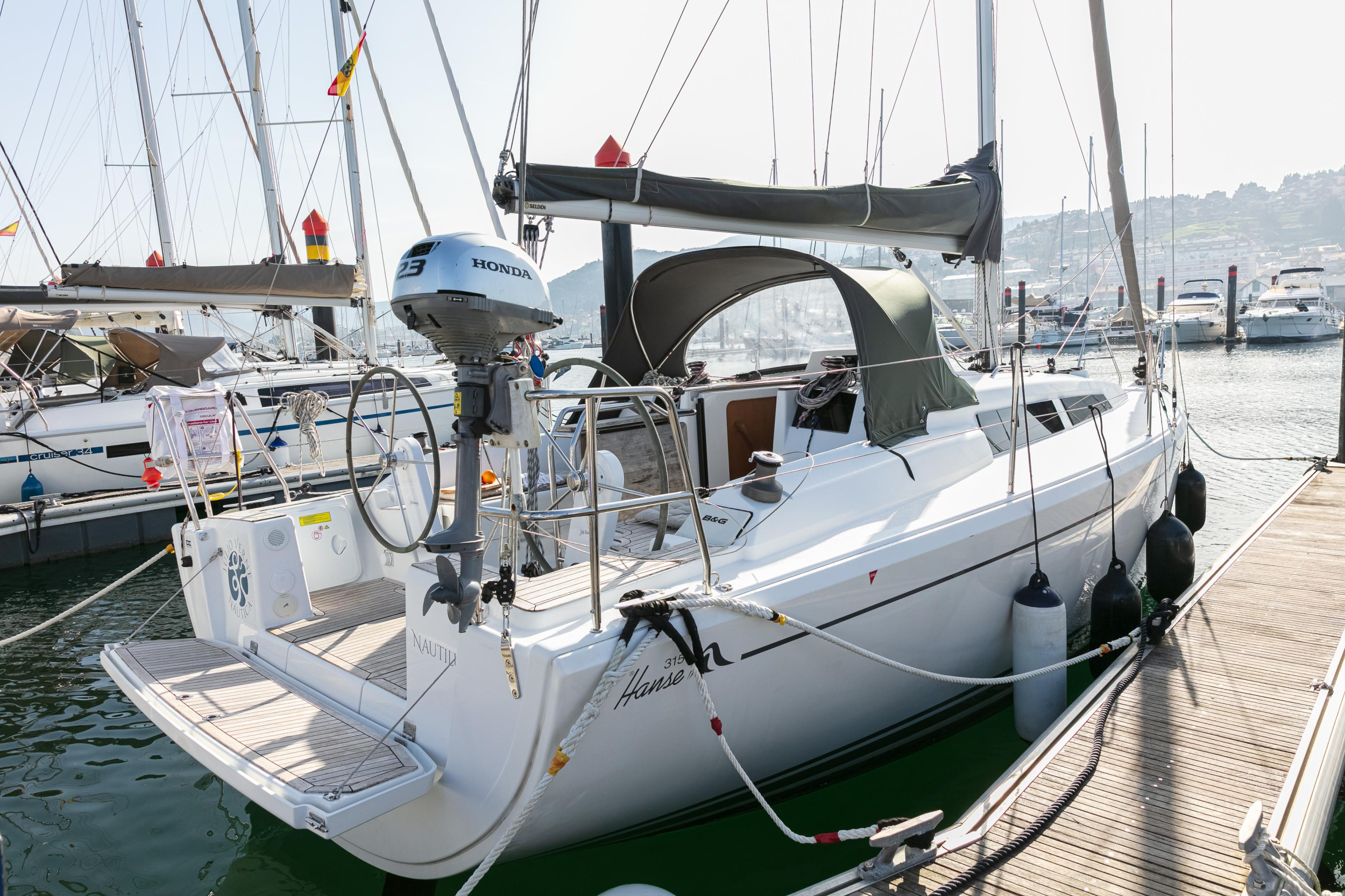 Photo #2 - Hanse 315 (Nautilus) in Baiona - 17110