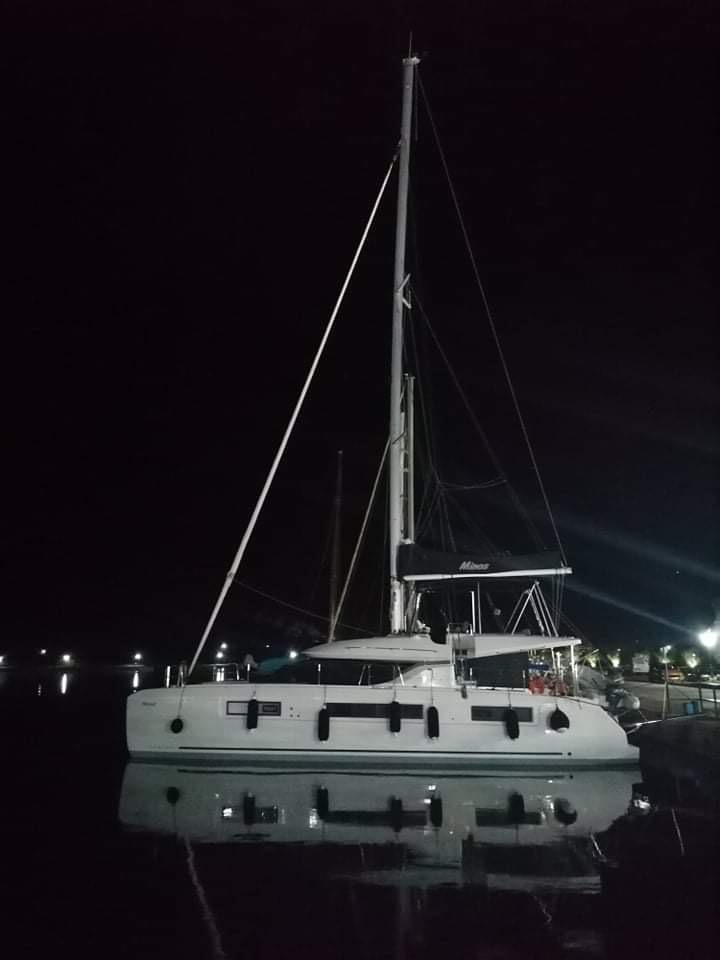 Photo #7 - Lagoon 50 (, , , Inverter) (MINOS) en Athènes - 18390