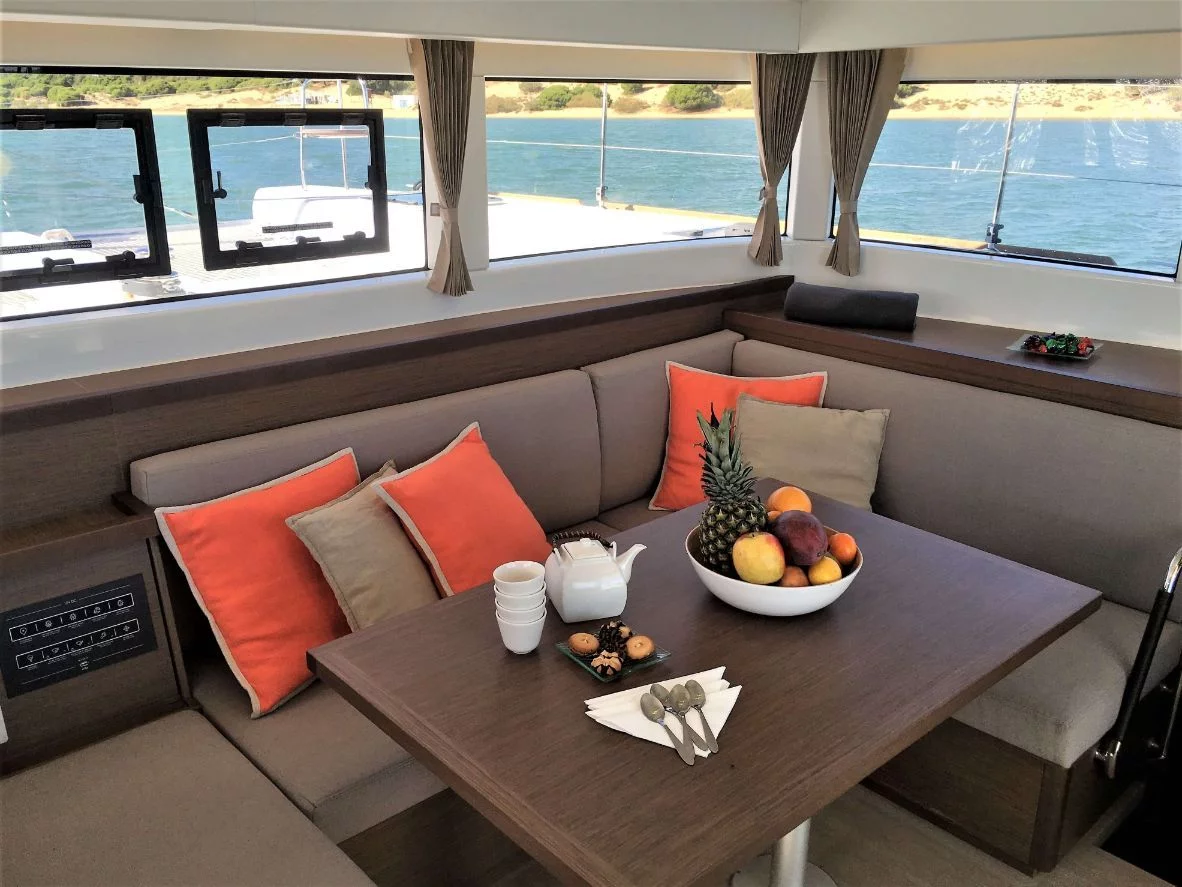 Lagoon 40 (Kat 40) Interior image - 11