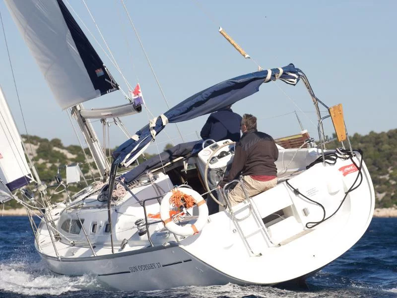 Sun Odyssey 37 (SIPICA) Main image - 0