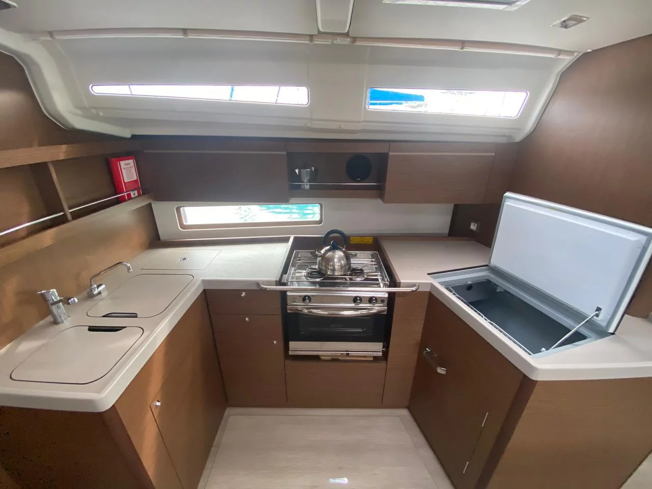 Oceanis 40.1 AMPELI (AMPELI) Interior image - 4