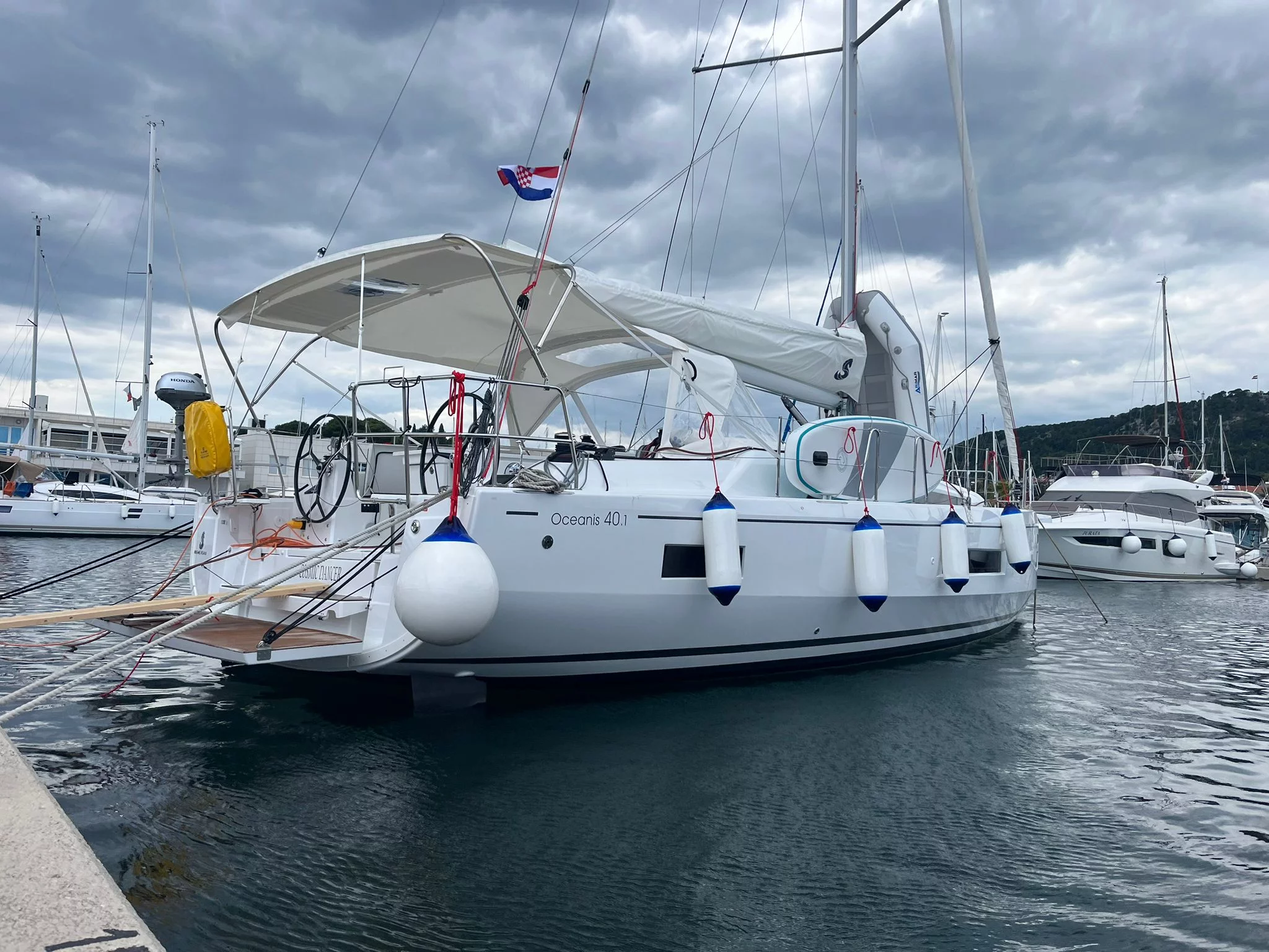 Oceanis 40.1 (COSMIC DANCER)  - 4