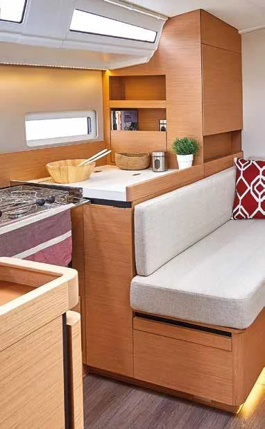 Sun Odyssey 410 (Lyon)  - 12