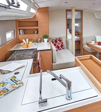 Sun Odyssey 410 (Lyon)  - 11