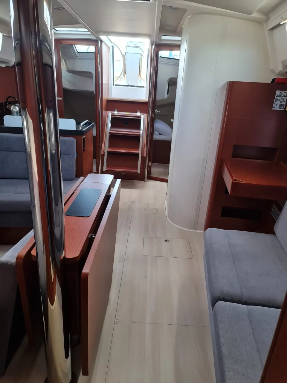 Hanse 418 (Mystique)  - 3