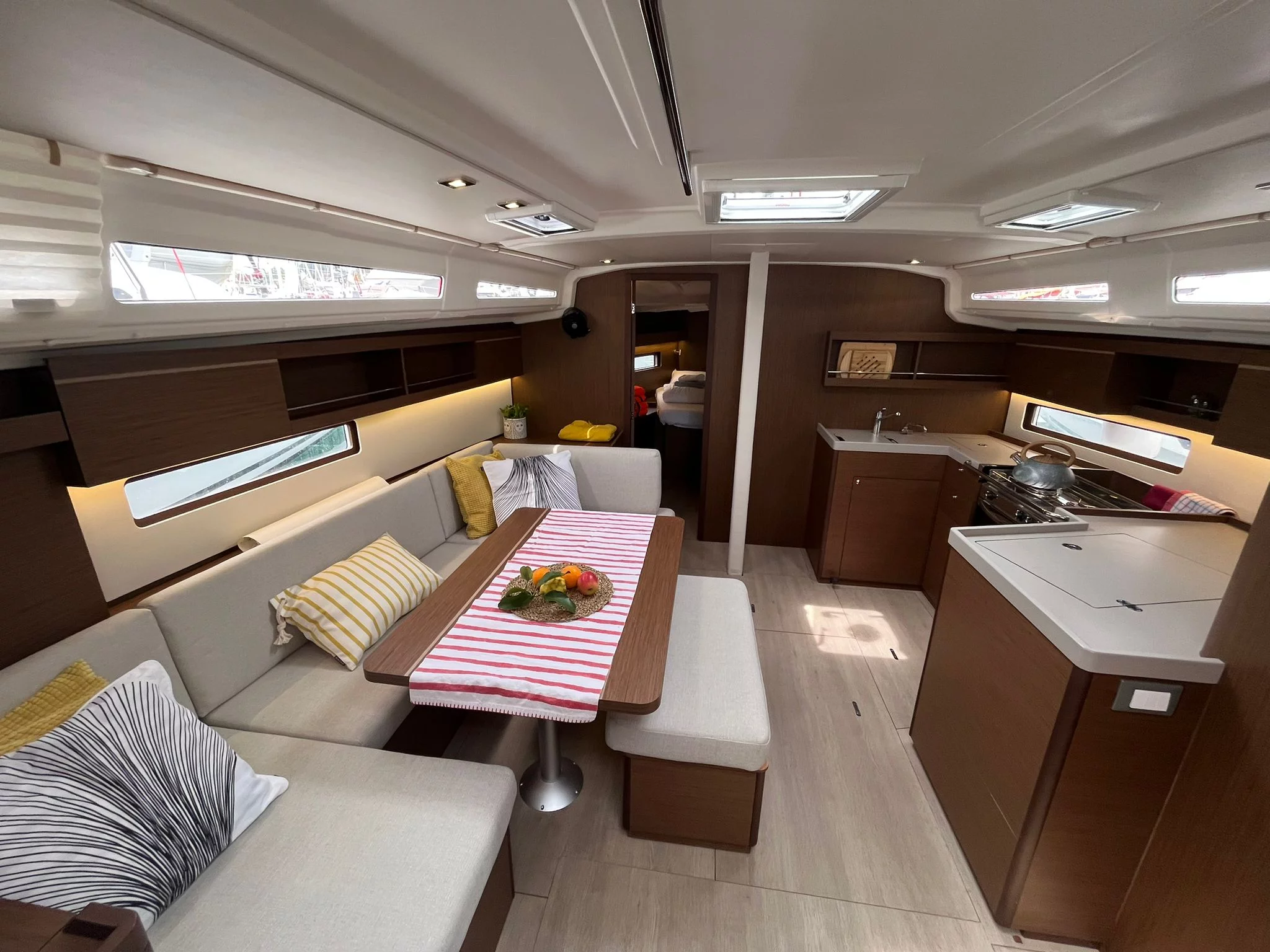 Oceanis 40.1 (BIBI ONE)  - 14
