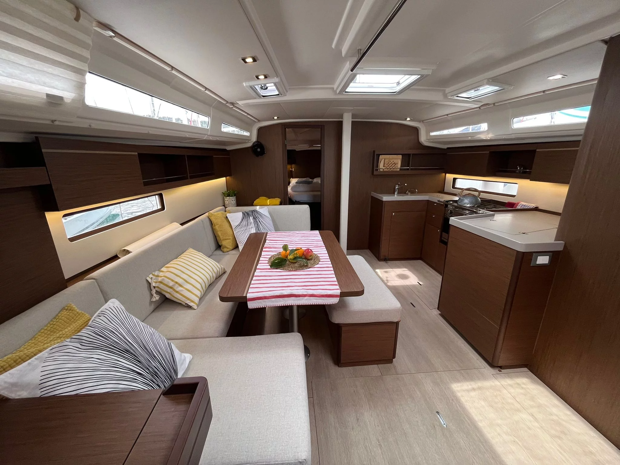 Oceanis 40.1 (BIBI ONE)  - 13