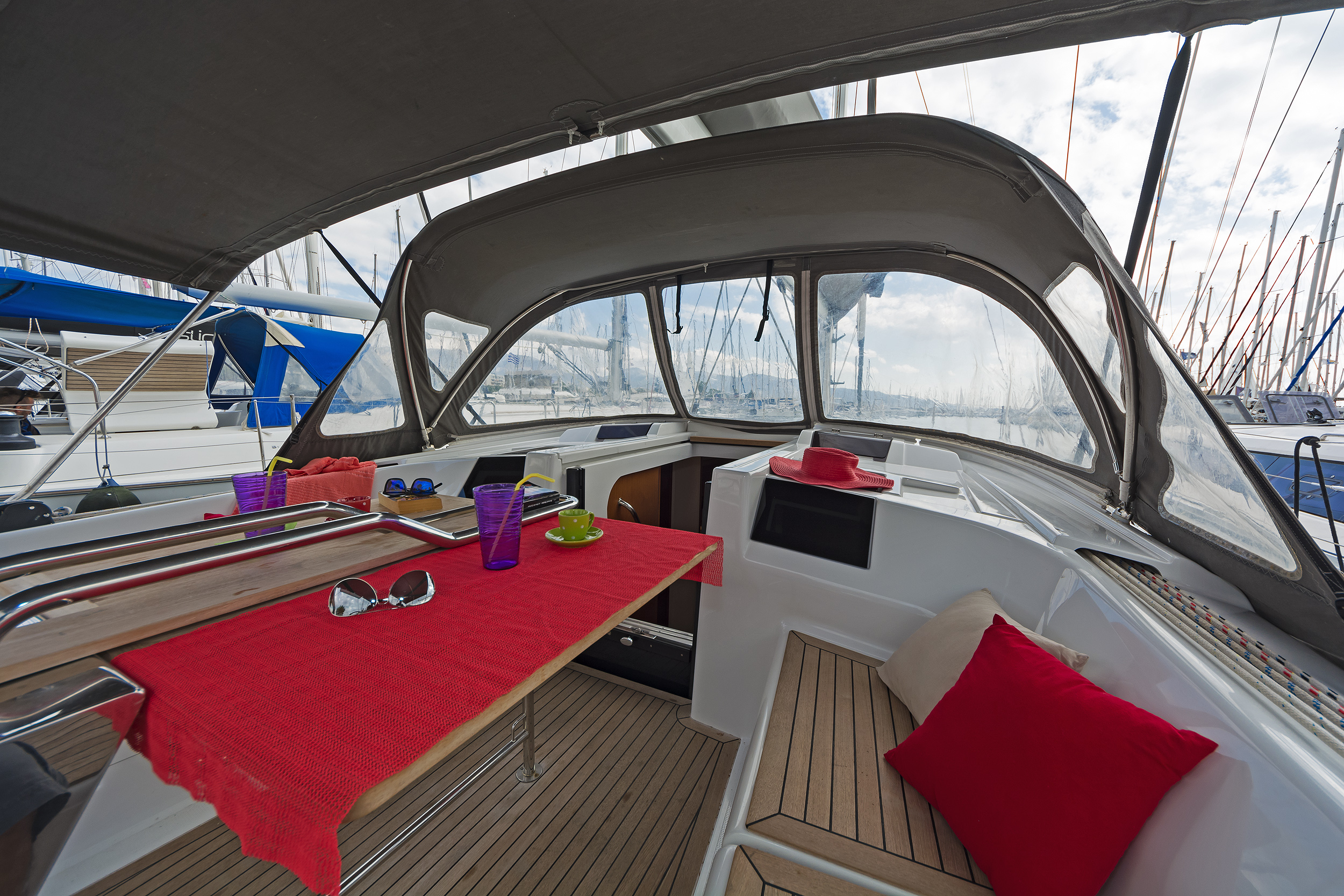 Photo #5 - Hanse 415 (Kuro Siwo) en Rhodes - 3895