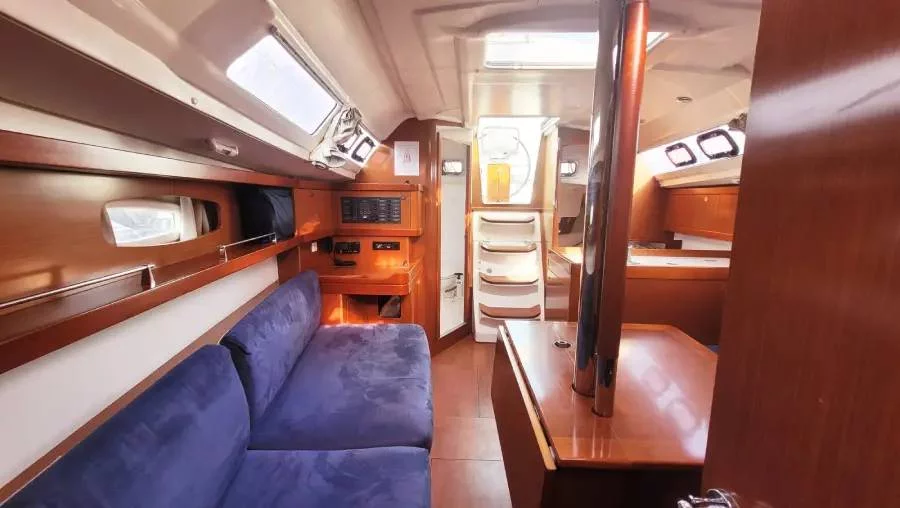 Oceanis 31 (DL) (Perig)  - 9