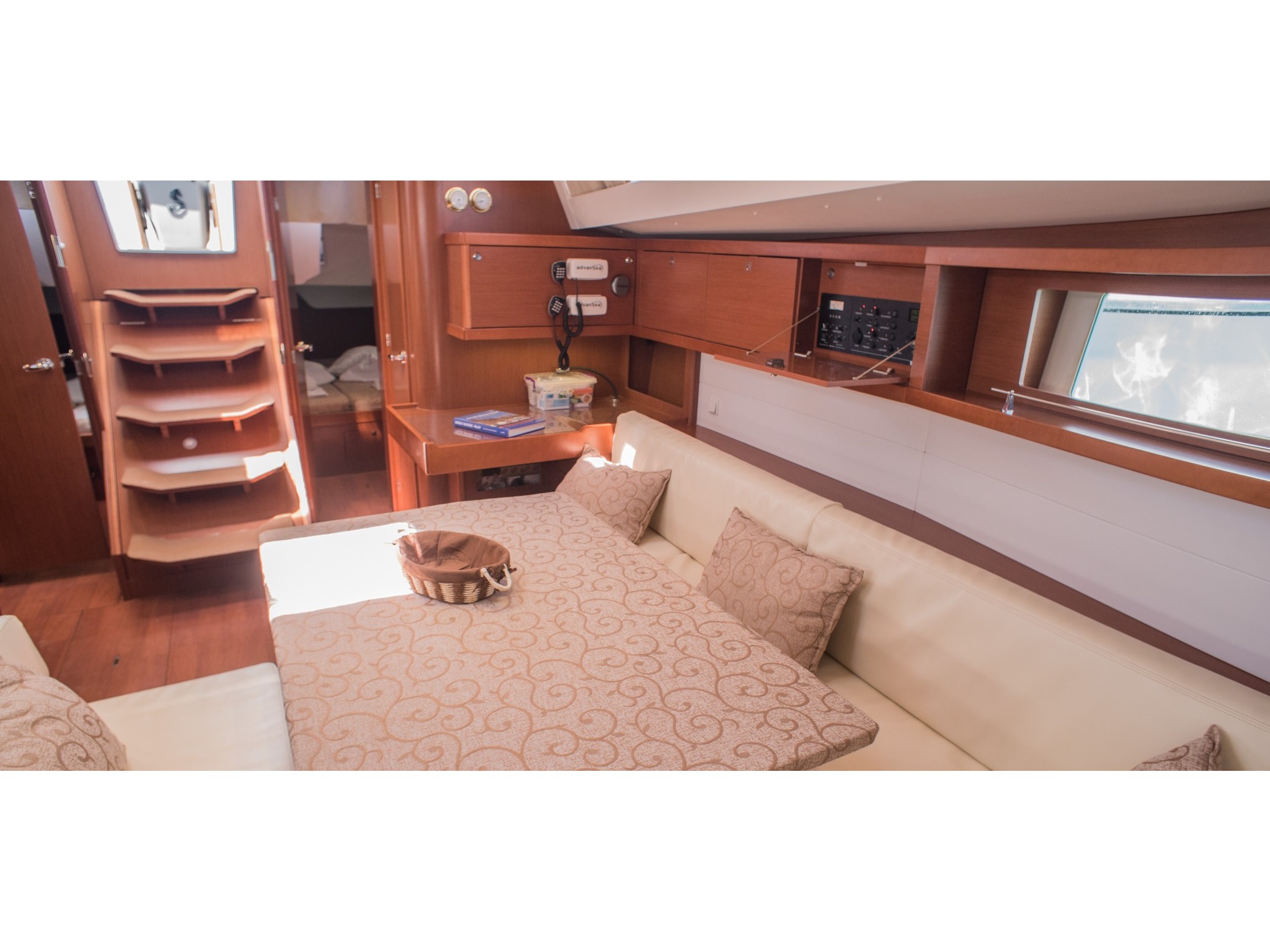 Oceanis 48 — photo 9