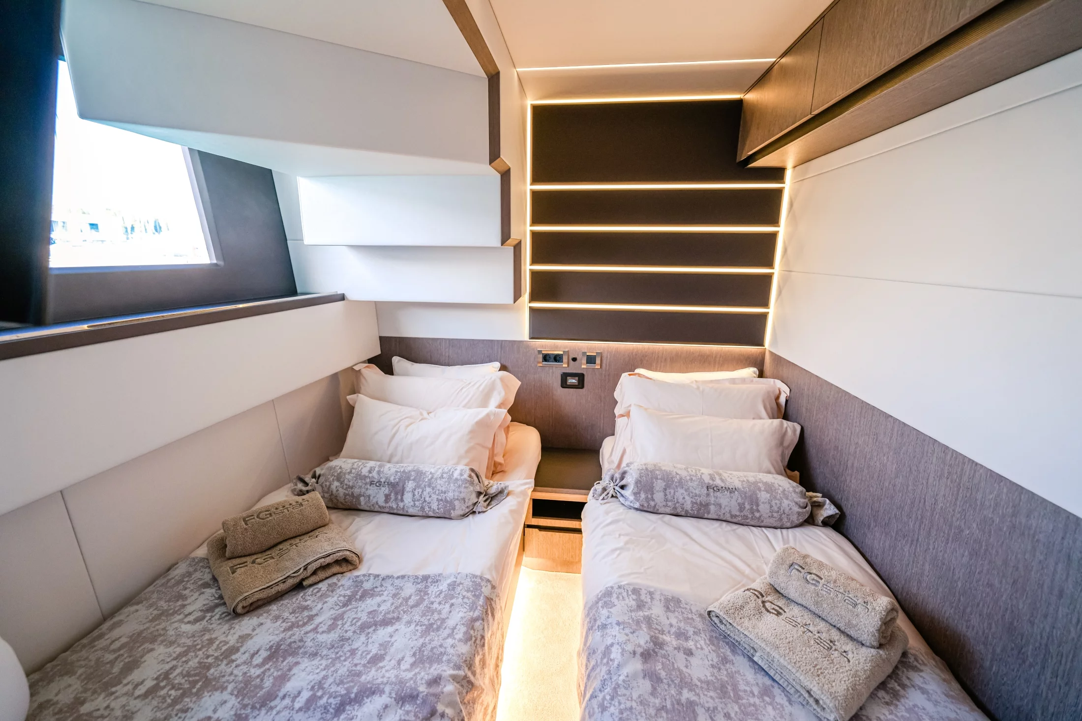 Galeon 640 Fly (FG STAR)  - 16