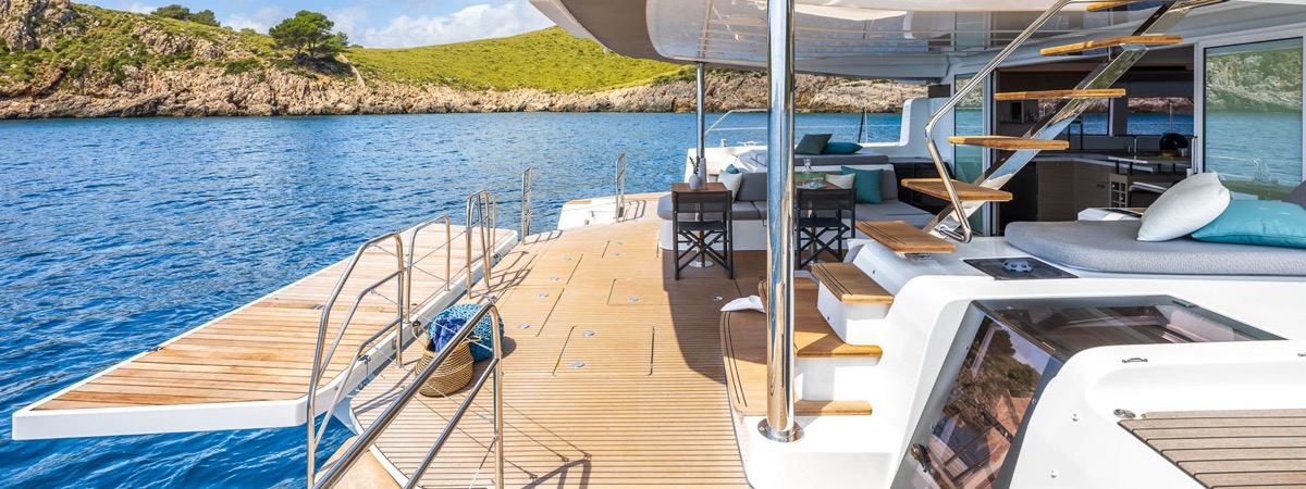 Lagoon 60 — photo 10
