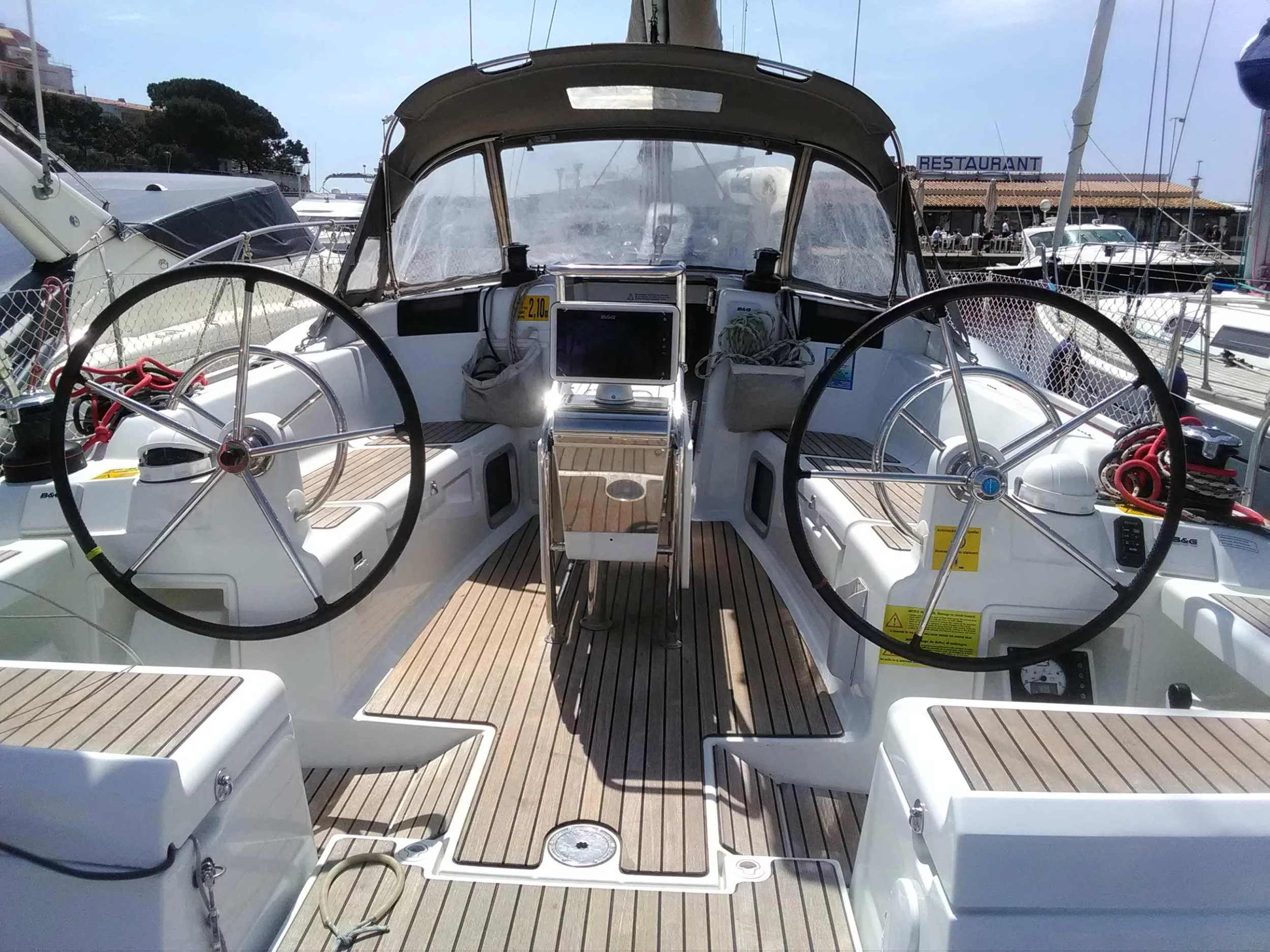 Sun Odyssey 419 (Comanegra)  - 5