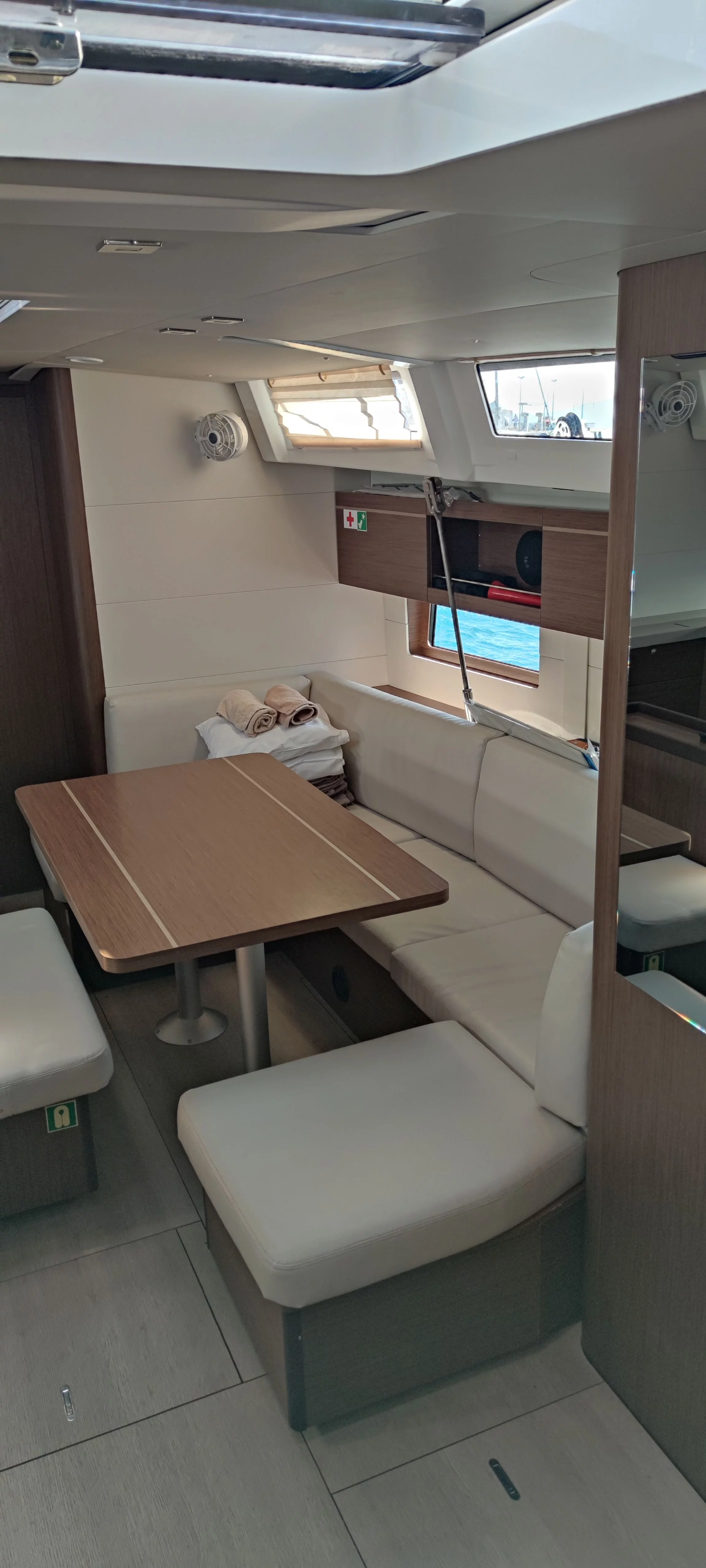 Oceanis 46.1 (Everest)  - 4