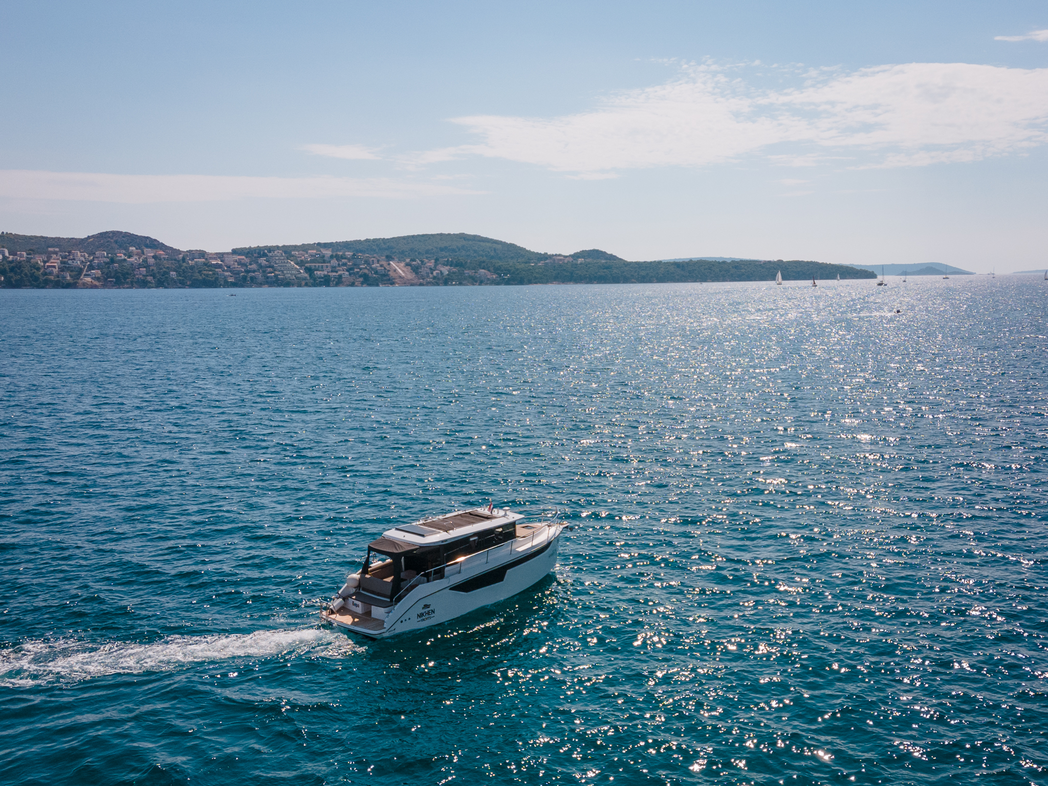 Photo #7 - Nikhen Aqua Sun 34 Sedan (Bepo) in Trogir - 17006