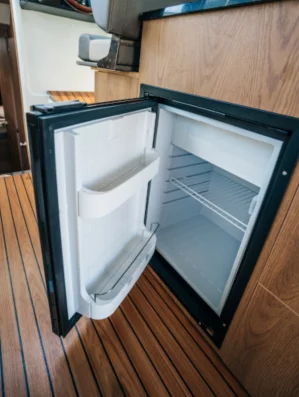 Nikhen Aqua Sun 34 Sedan (Bepo) kitchen - 8