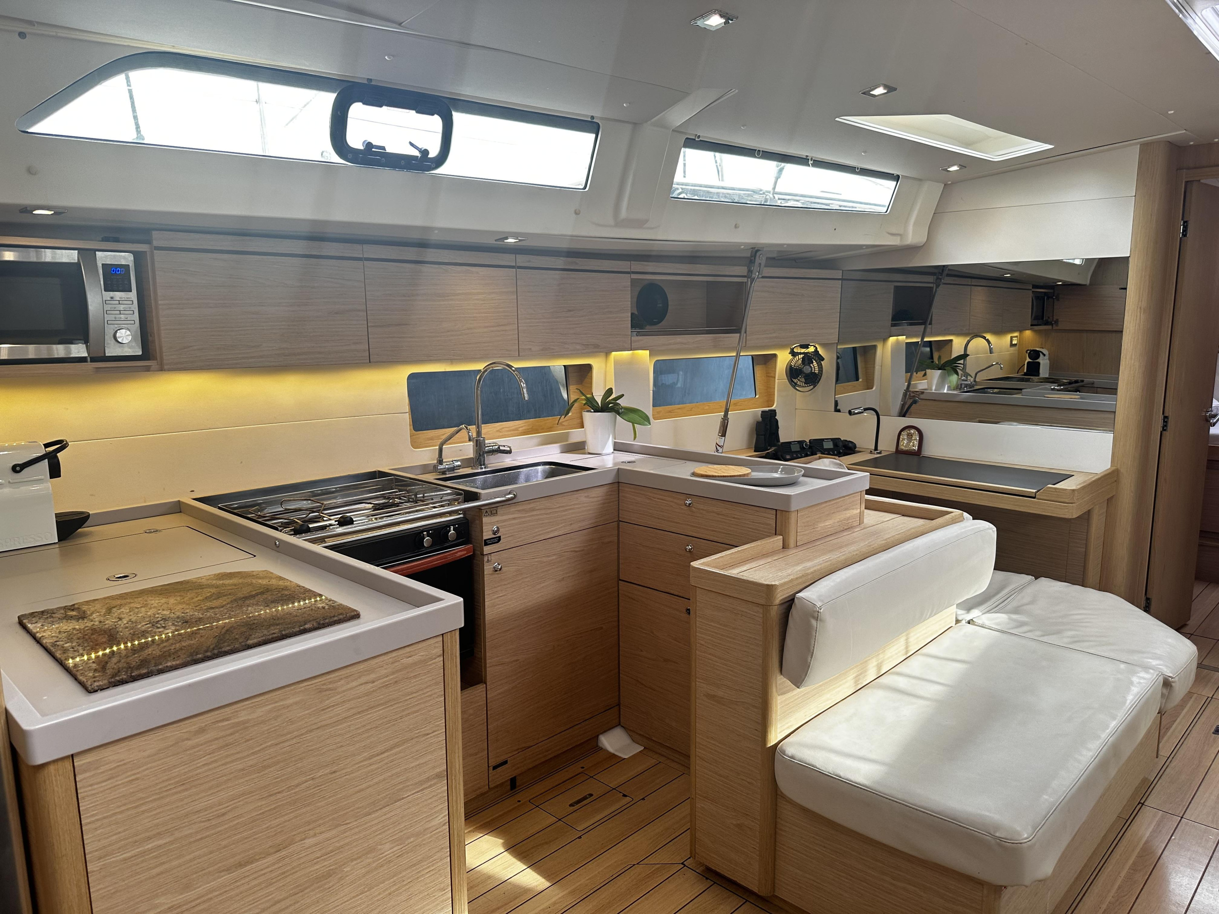 Oceanis 51.1 Air Condition/ — photo 3