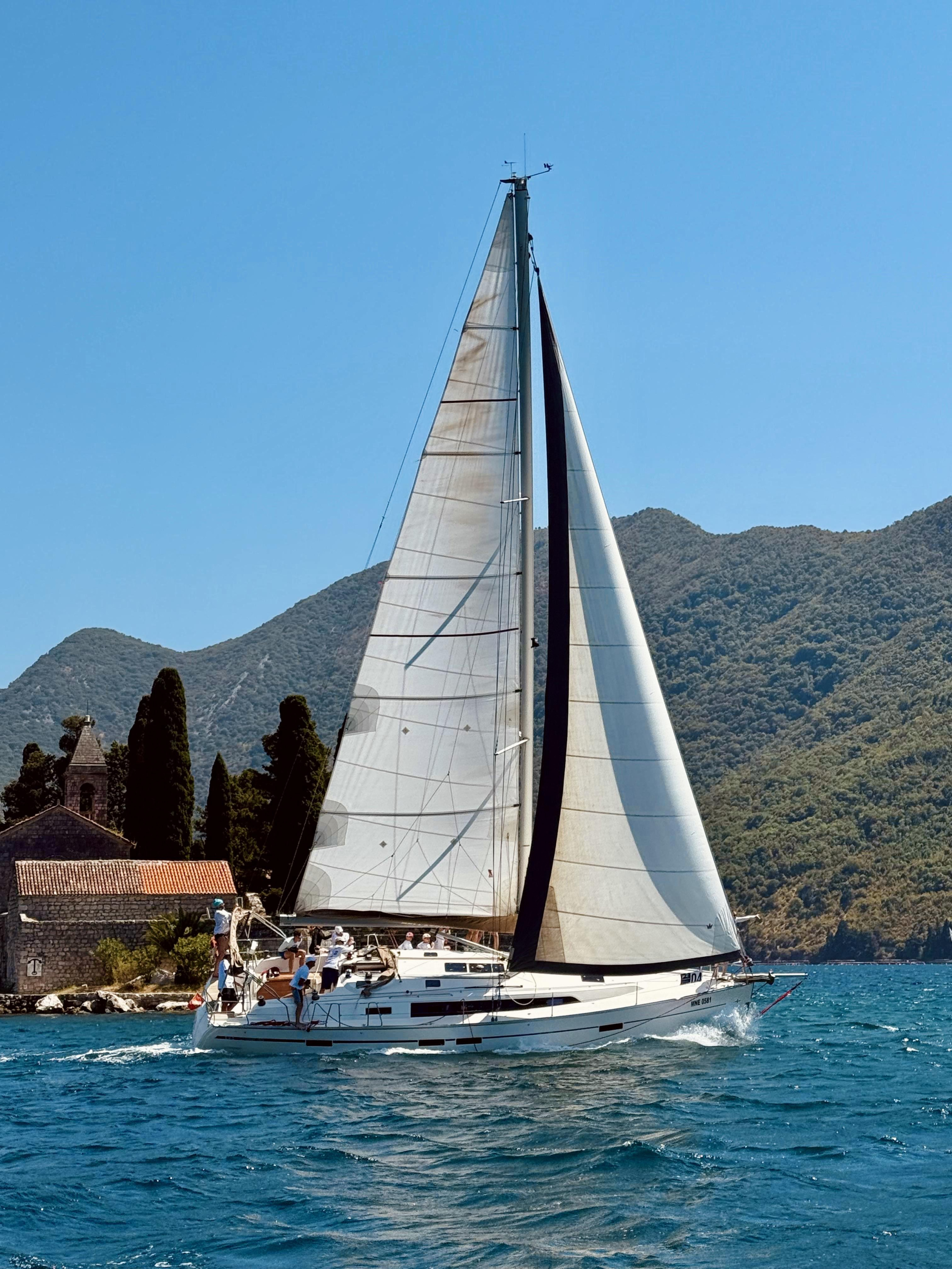 Bavaria Cruiser 46 — photo 16