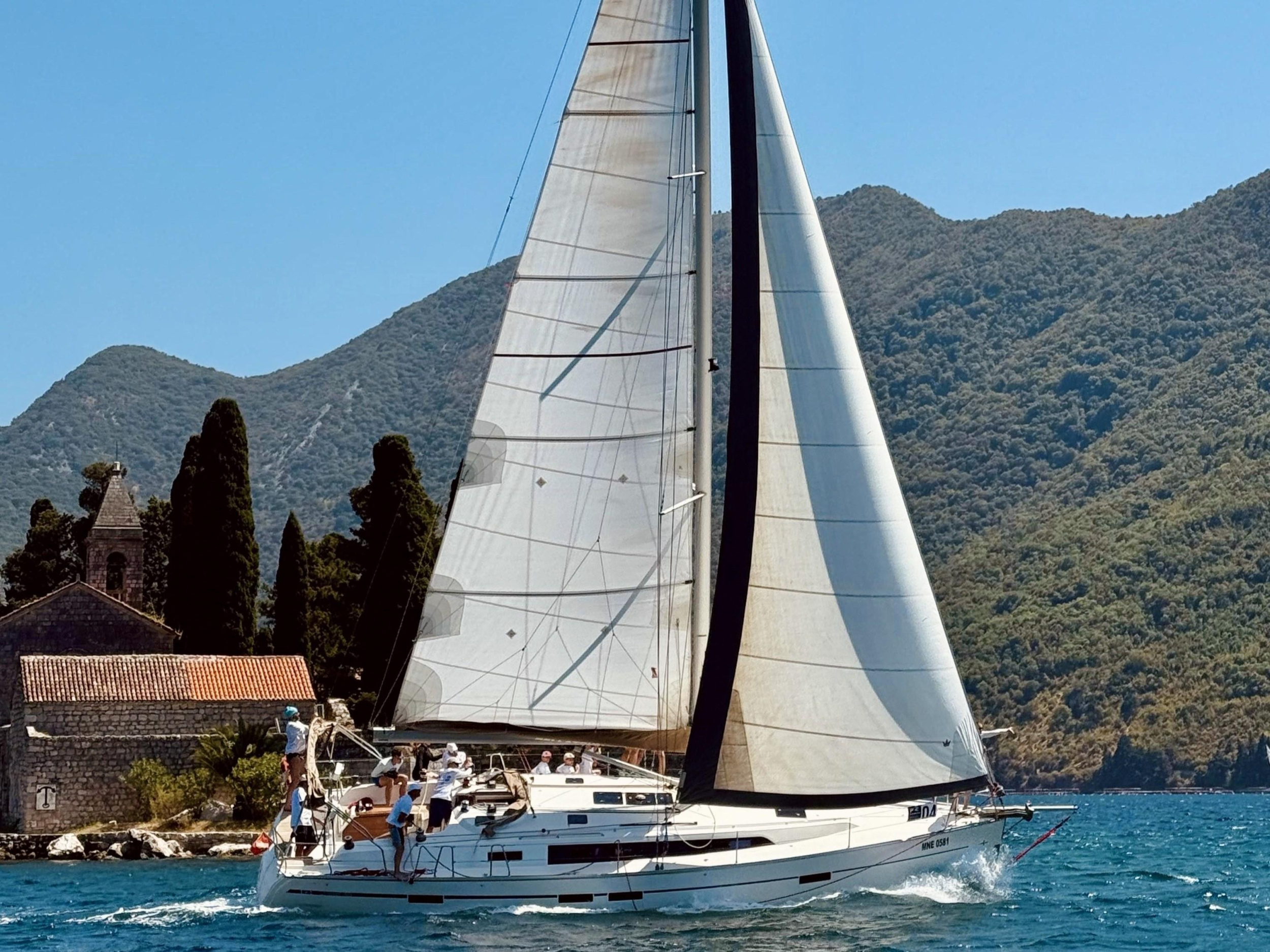 Bavaria Cruiser 46 — photo 1