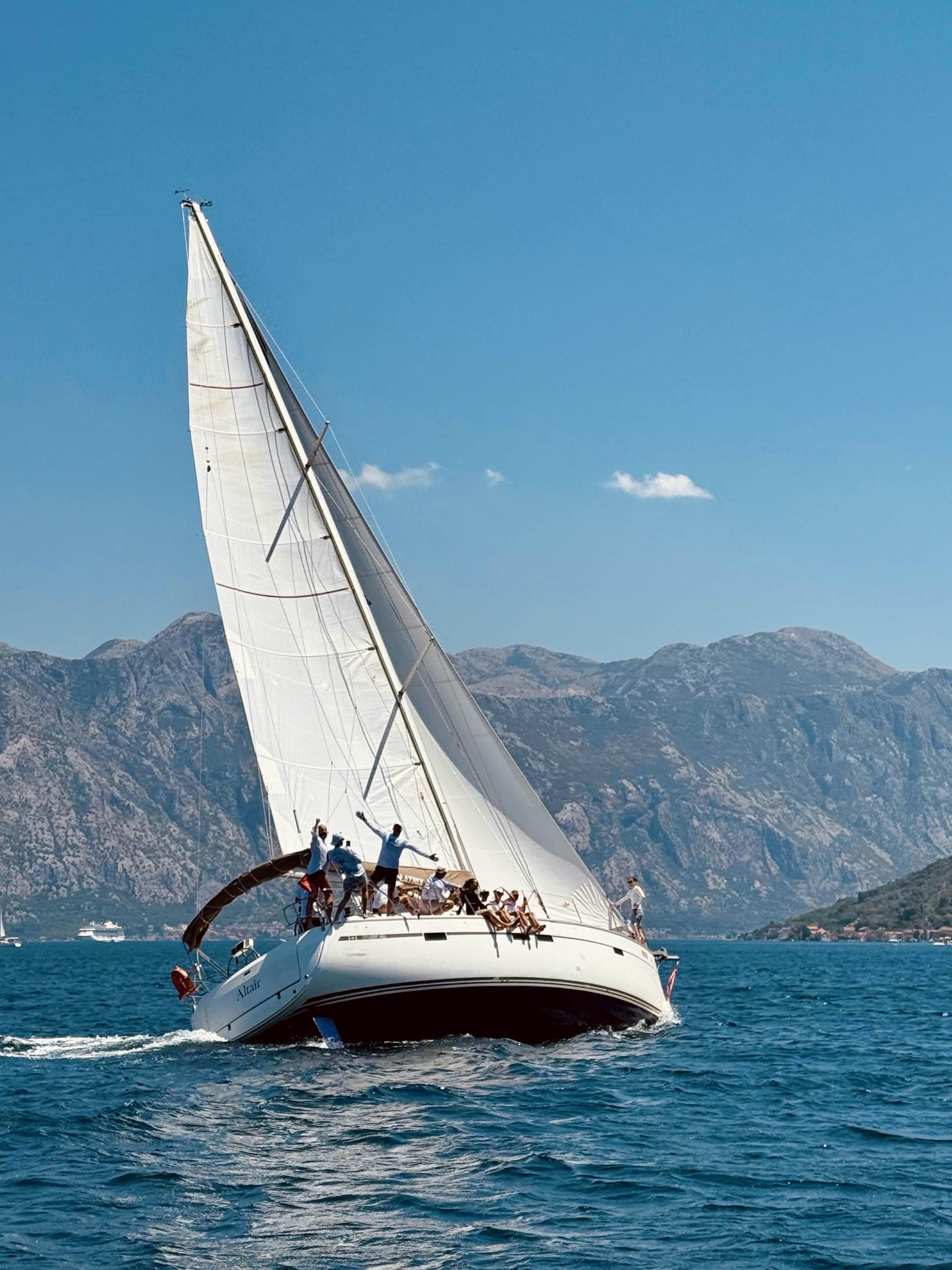 Bavaria Cruiser 46 — photo 11