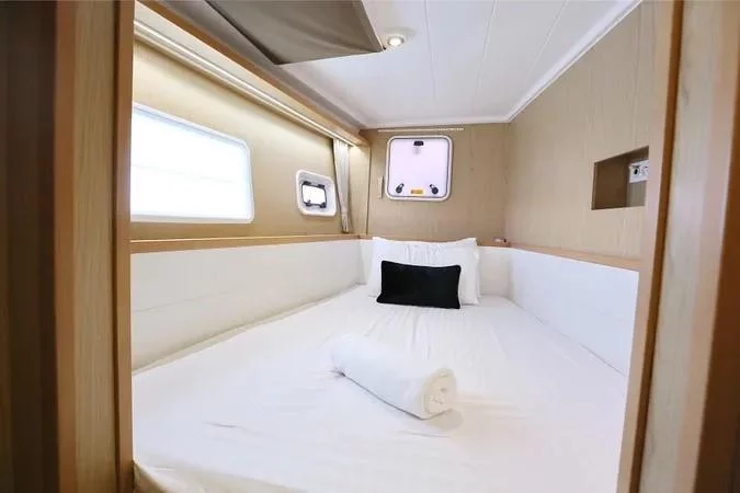 Lagoon 400 S2 (IRIS)  - 23