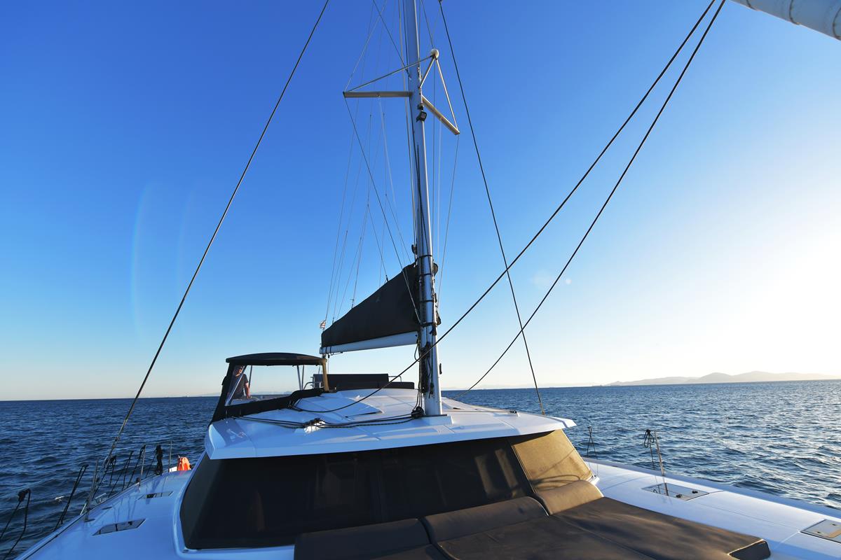 Photo #23 - Saona 47 (Eclipsea |, Gen, Water-maker, 12 pax) in Athen - 18468