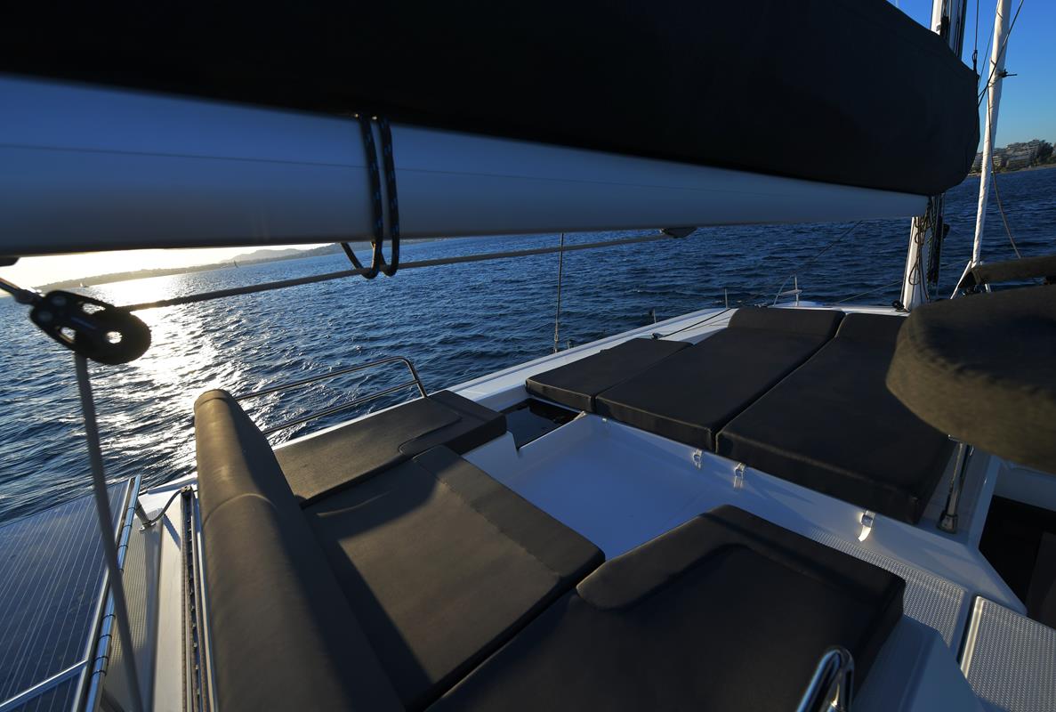 Photo #3 - Saona 47 (Eclipsea |, Gen, Water-maker, 12 pax) in Athen - 18468