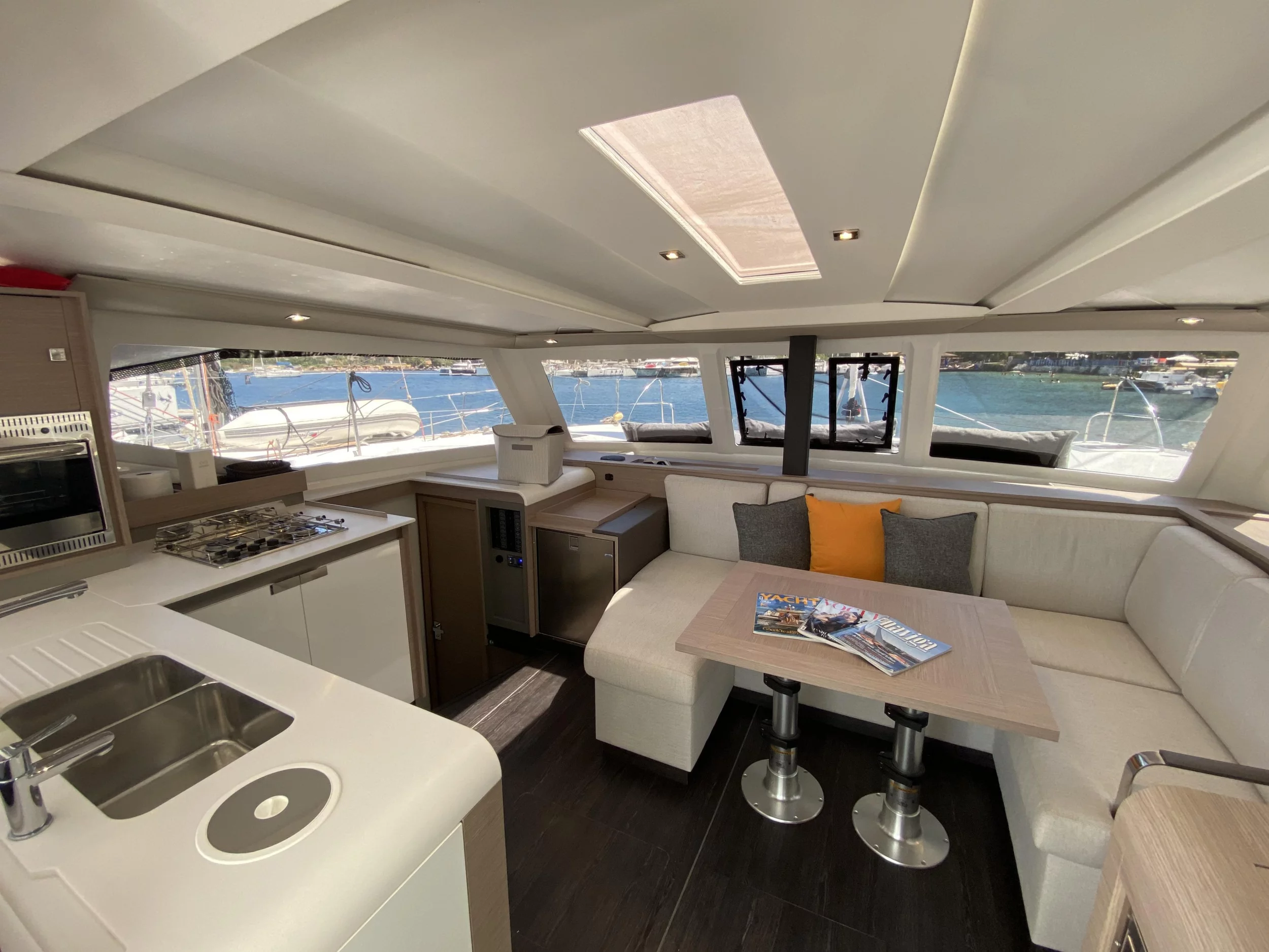 Isla 40 (SAM) Interior image - 13