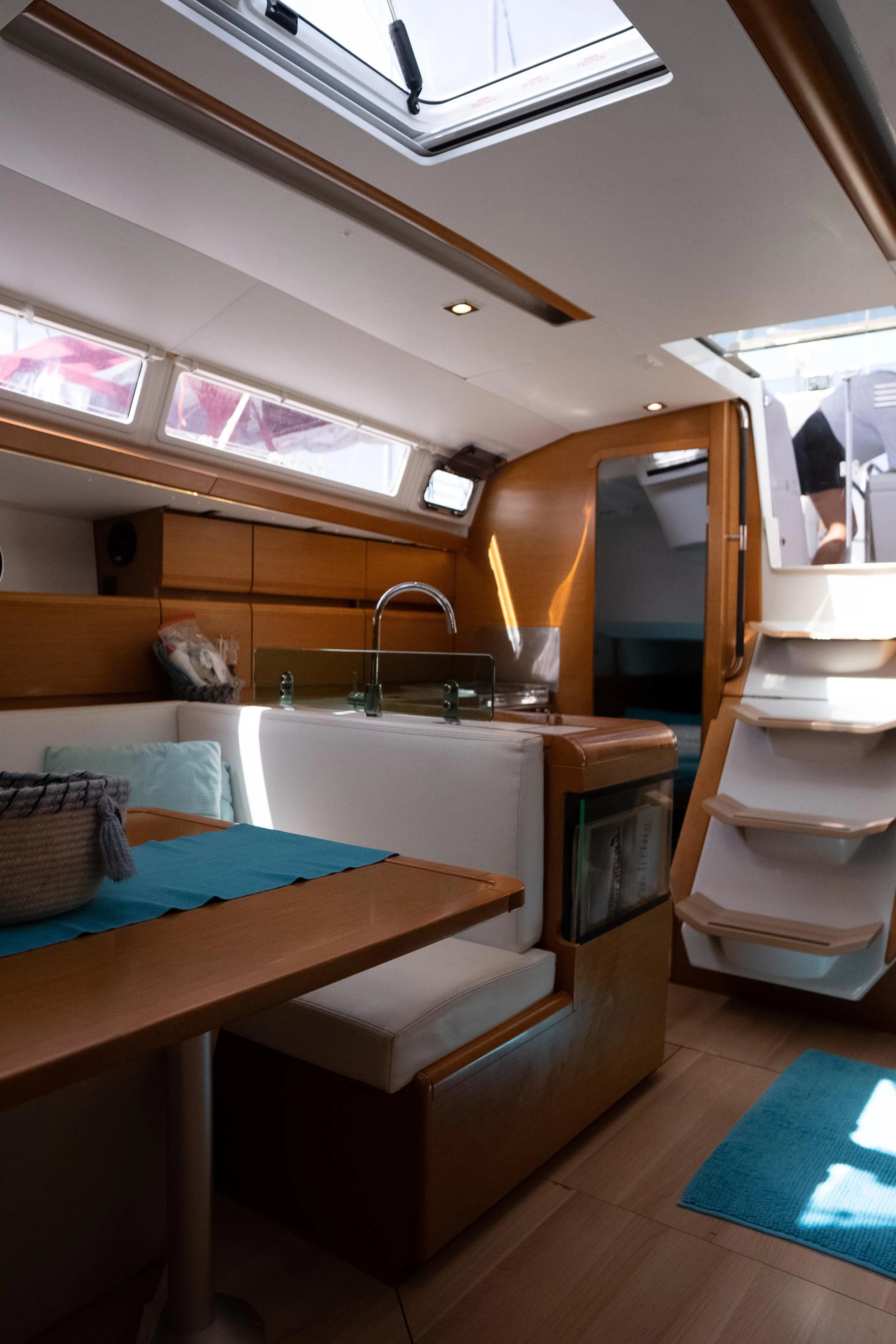 Sun Odyssey 419 (IZZI Boat location in LEFKAS MARINA, D-marin)  - 7