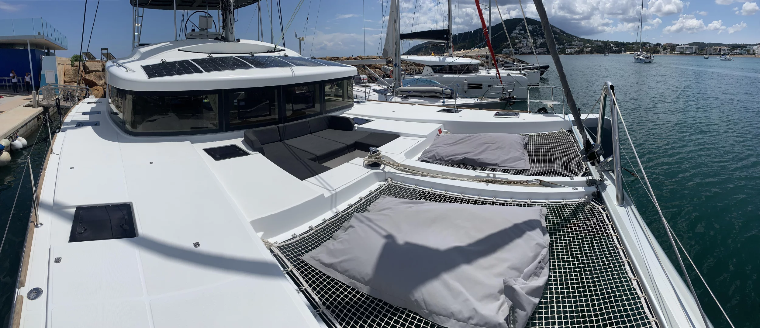 Lagoon 52F ( + crew) (GOA 10)  - 5
