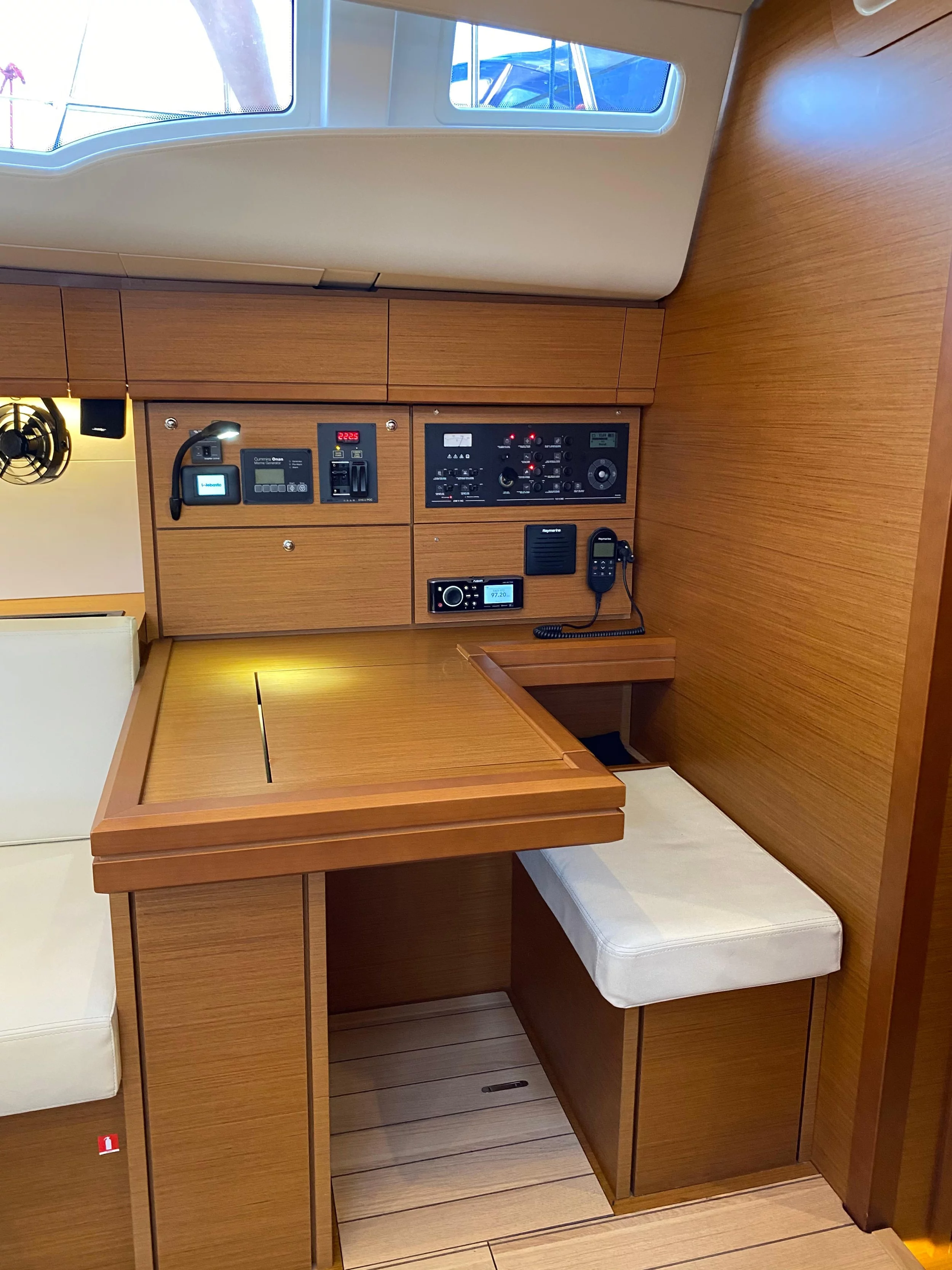 Jeanneau 54 (AEGEAN STAR)  - 27