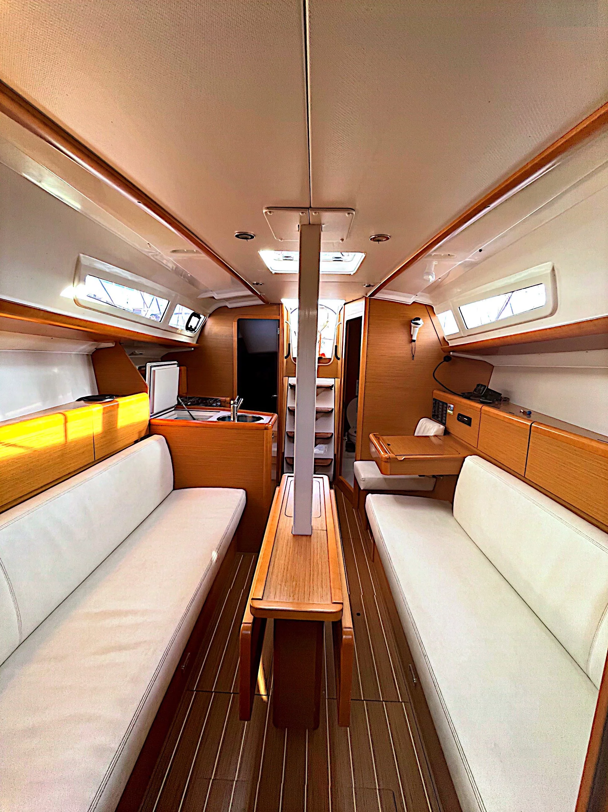 Sun Odyssey 33i (NENA)  - 15