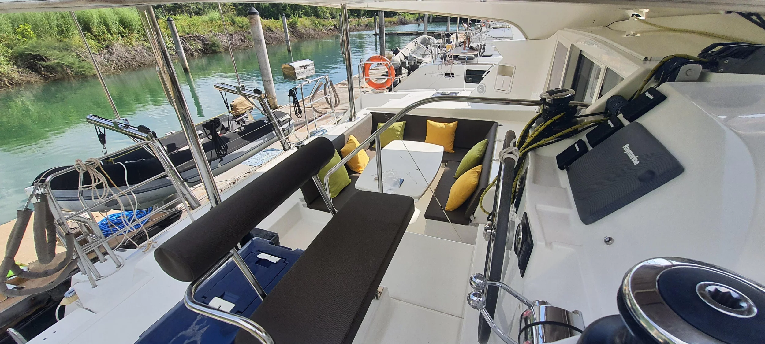 Lagoon 421 (Chirouble)  - 11