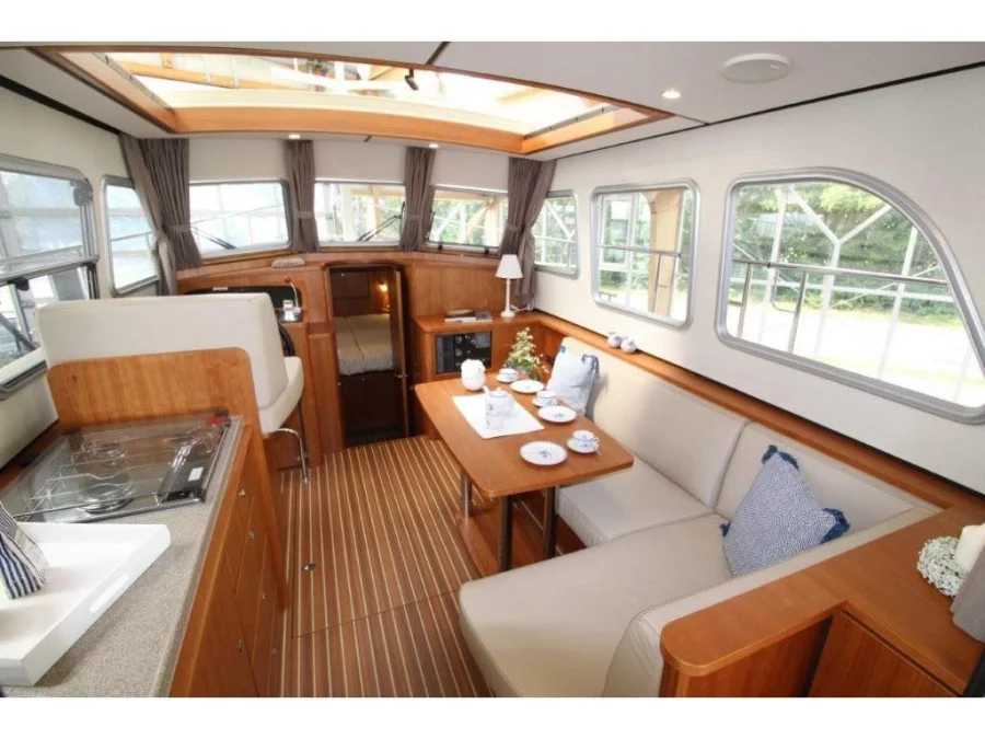 Linssen 290 Sedan (Forelle (Fr)) Interior image - 1