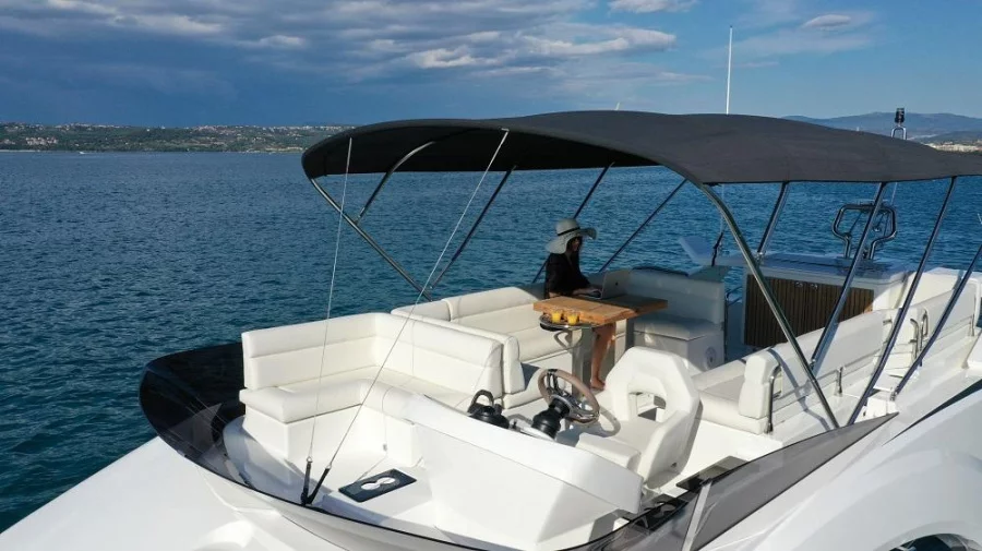 Monte Carlo 52 (Nora)  - 18