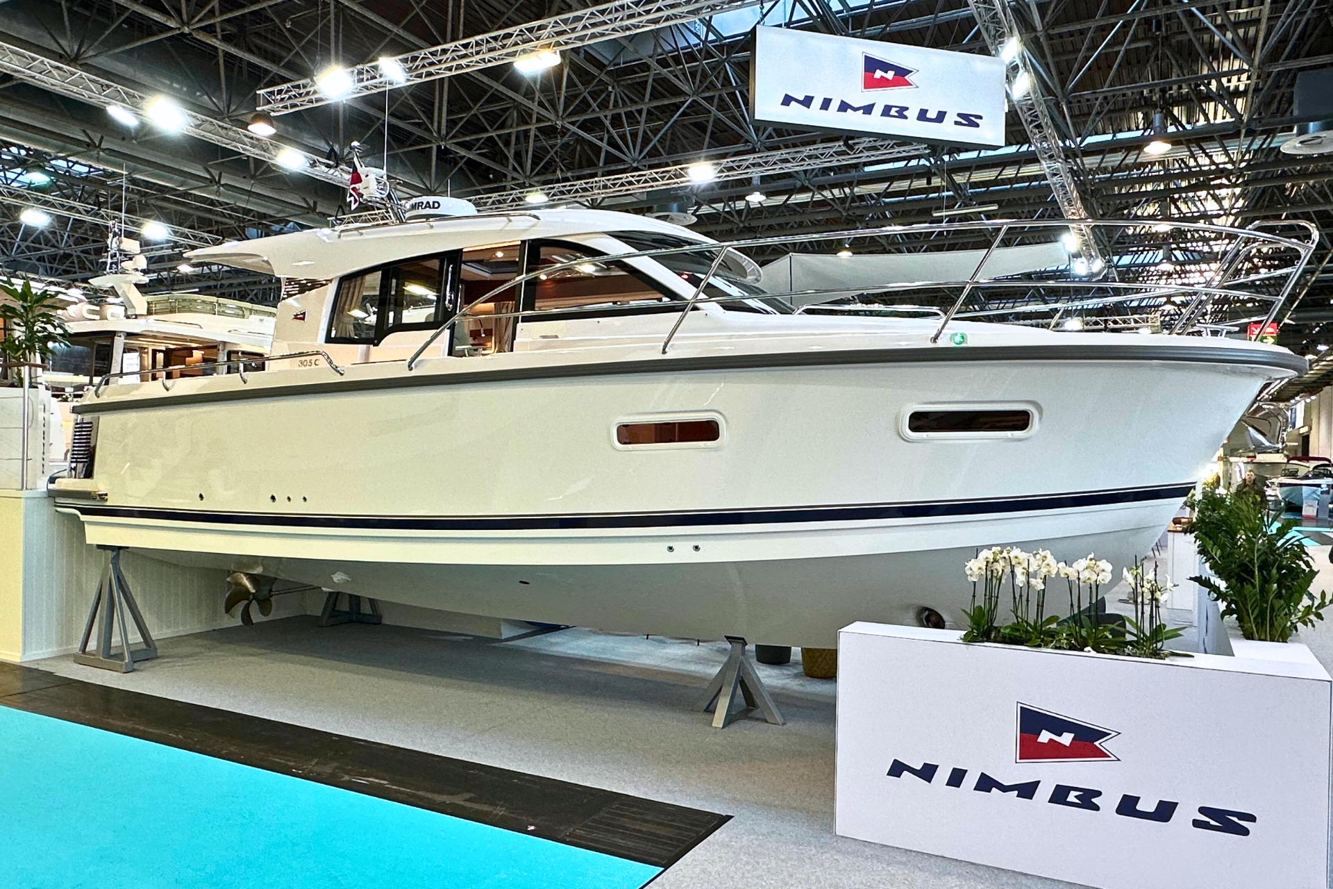Nimbus 305 Coupe — photo 32