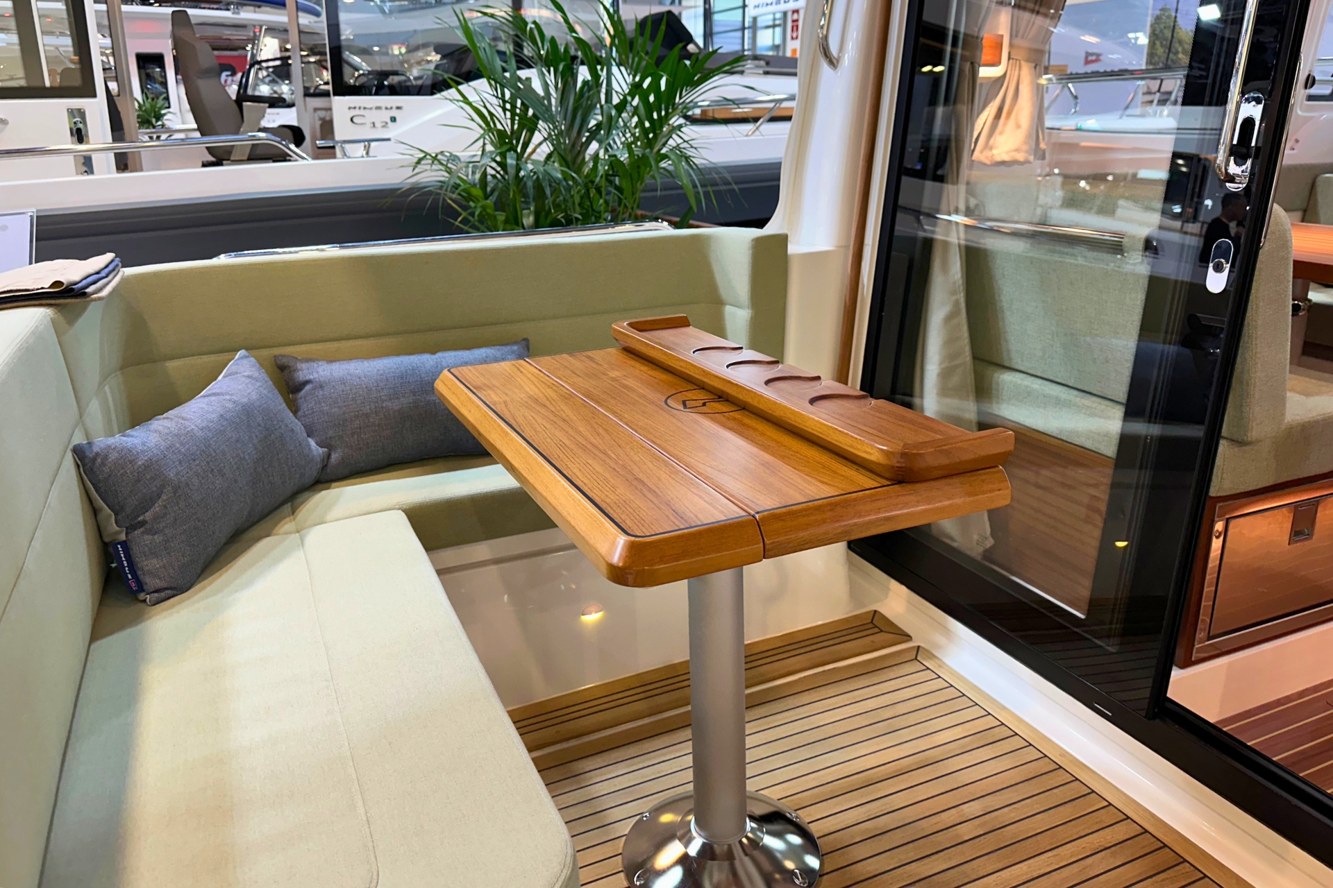 Nimbus 305 Coupe — photo 26