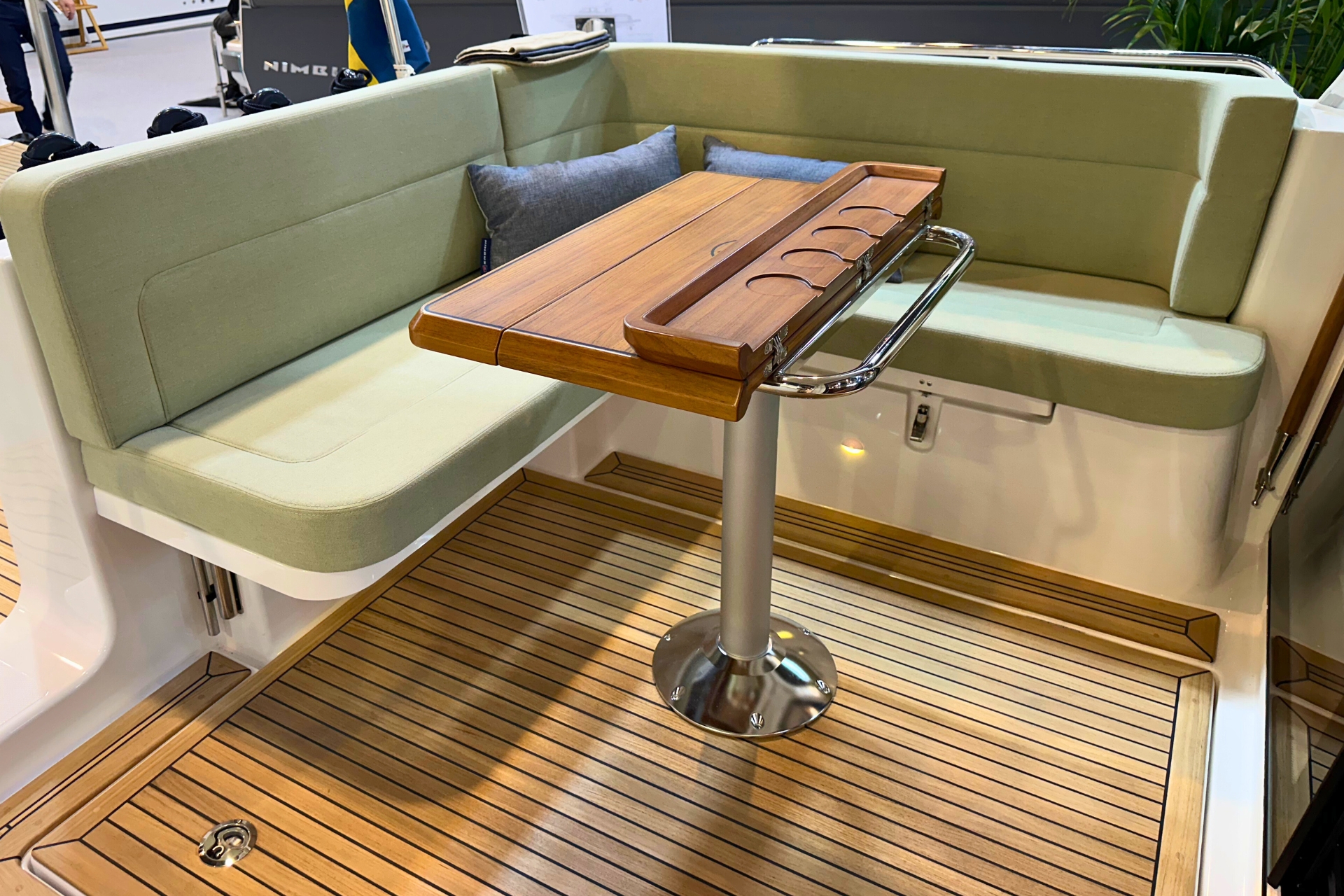 Nimbus 305 Coupe — photo 27