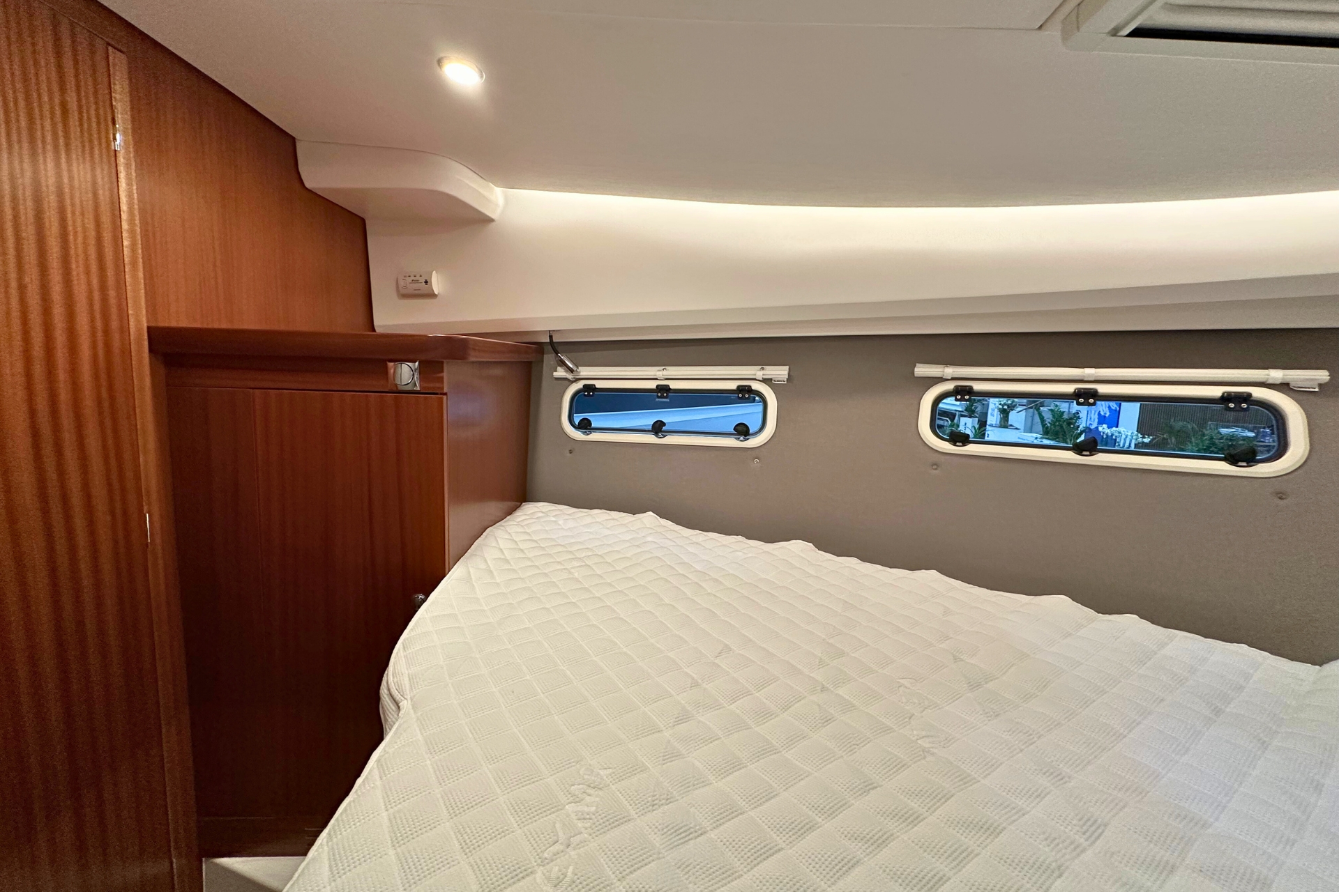 Nimbus 305 Coupe — photo 31
