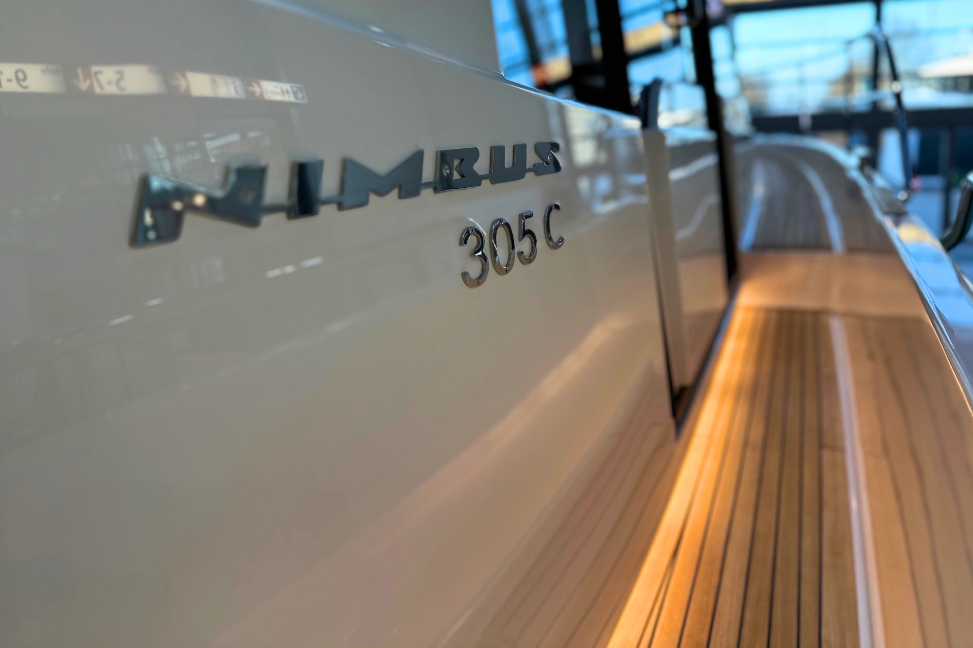 Nimbus 305 Coupe — photo 17