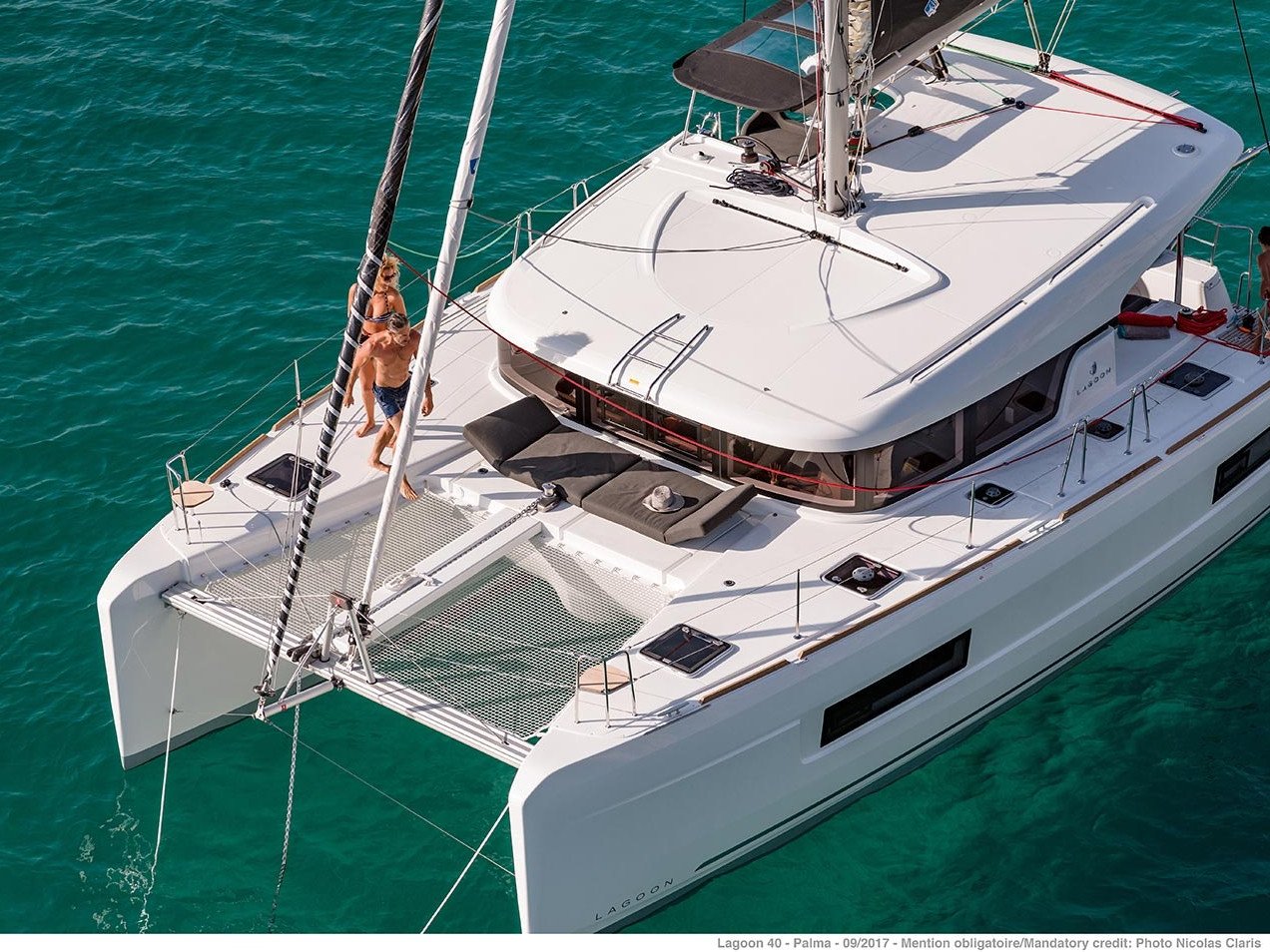 Photo #1 - Lagoon 40 (Nina (, Gen 10KWA, watermaker, electric winch)) in Volos - 18760