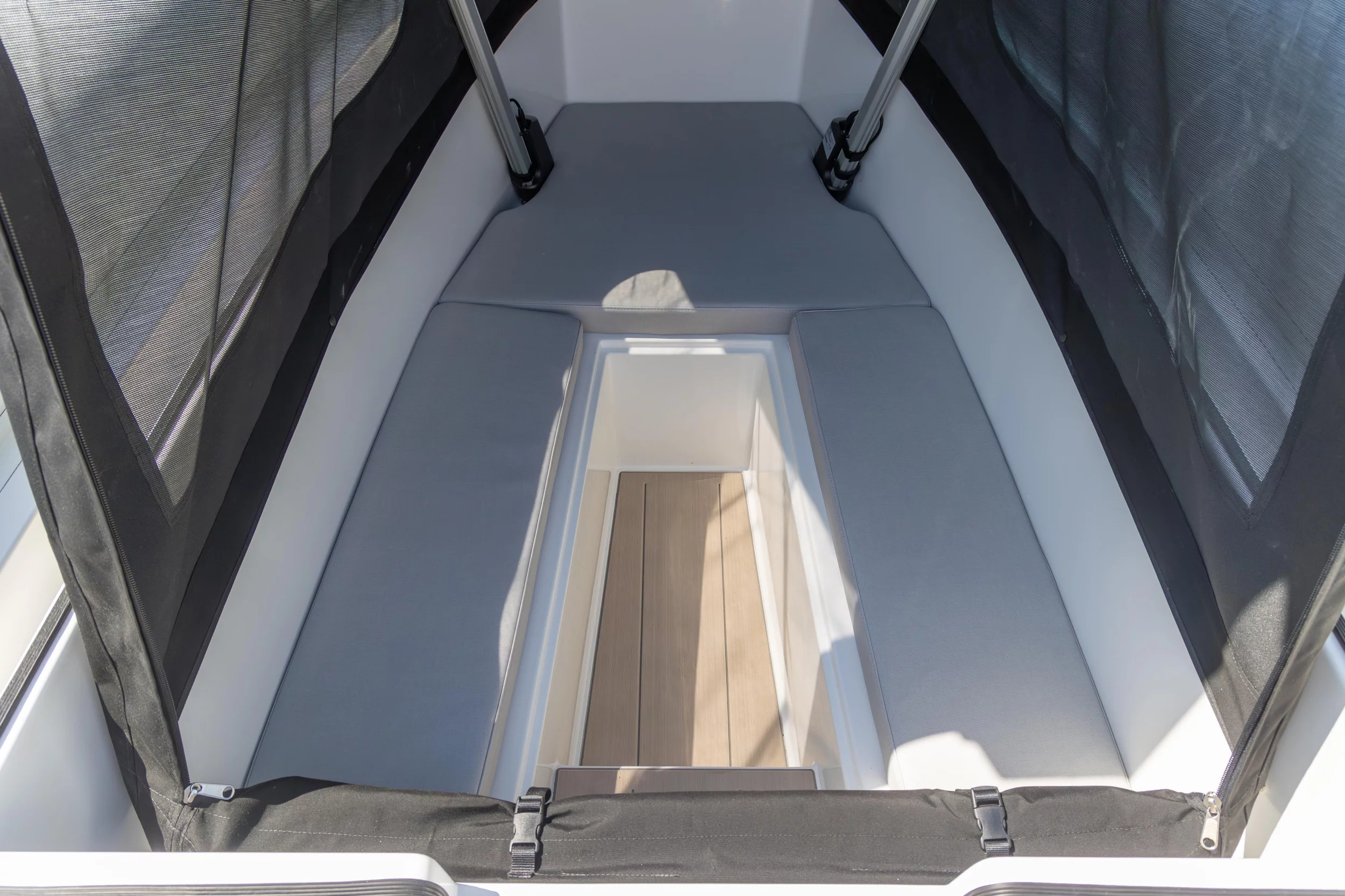 Rock Marine 36 (NABOO)  - 21