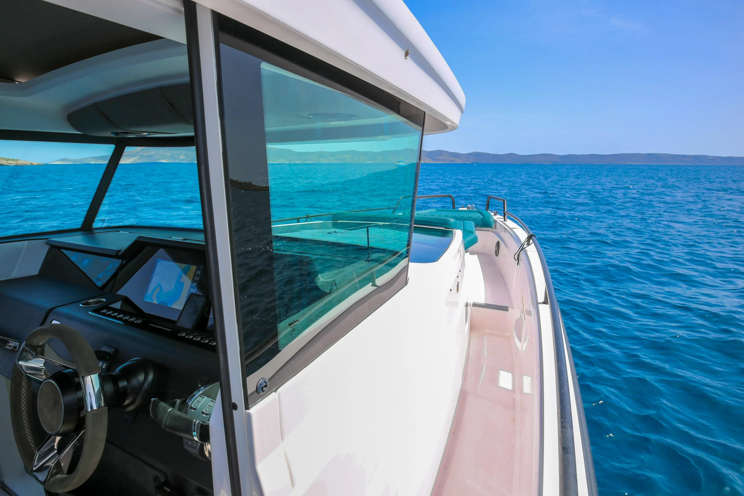 Axopar 37 XC Cross Cabin (2 cabins) (DIONNE)  - 9