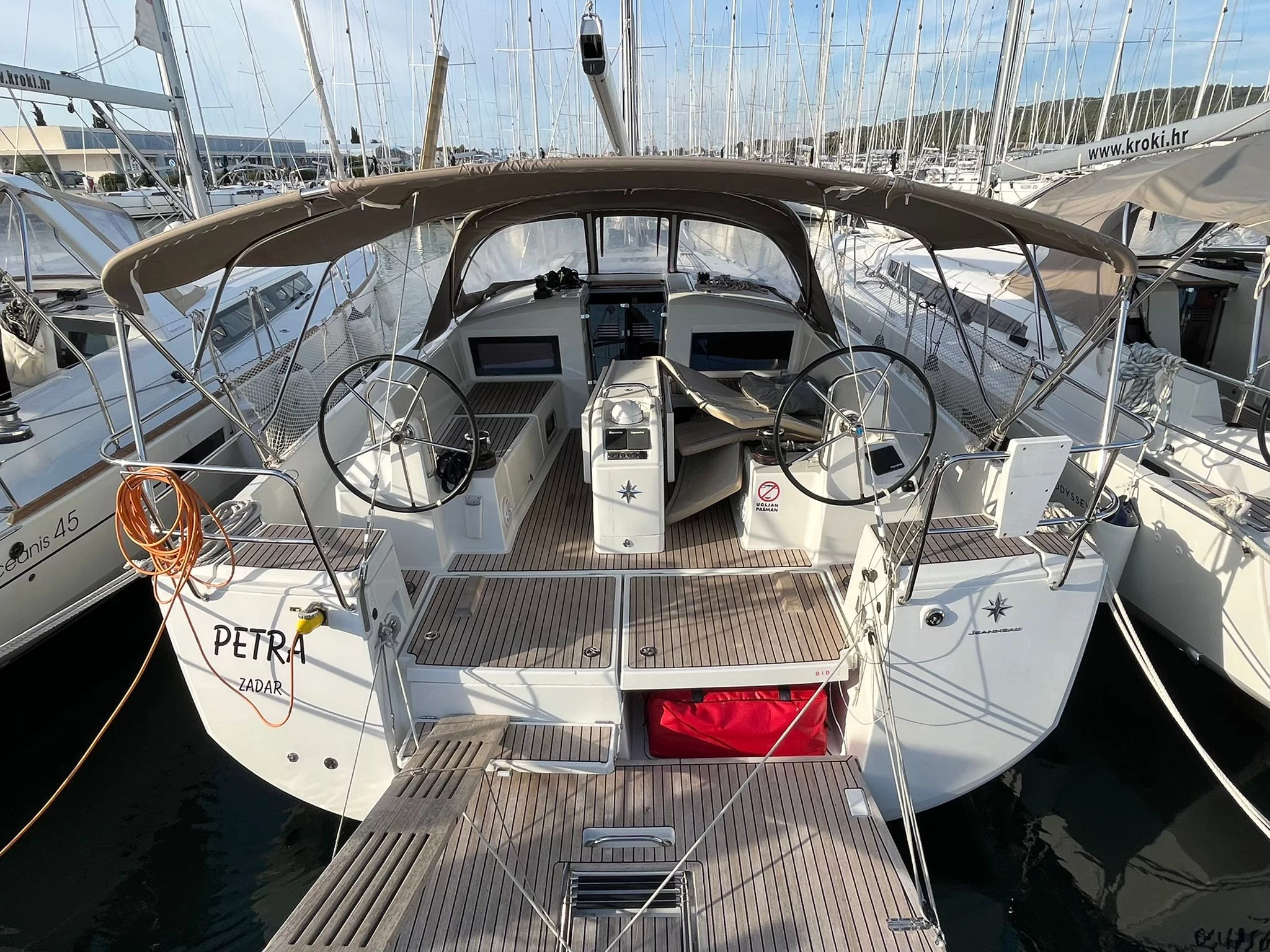 Sun Odyssey 440 (PETRA)  - 11