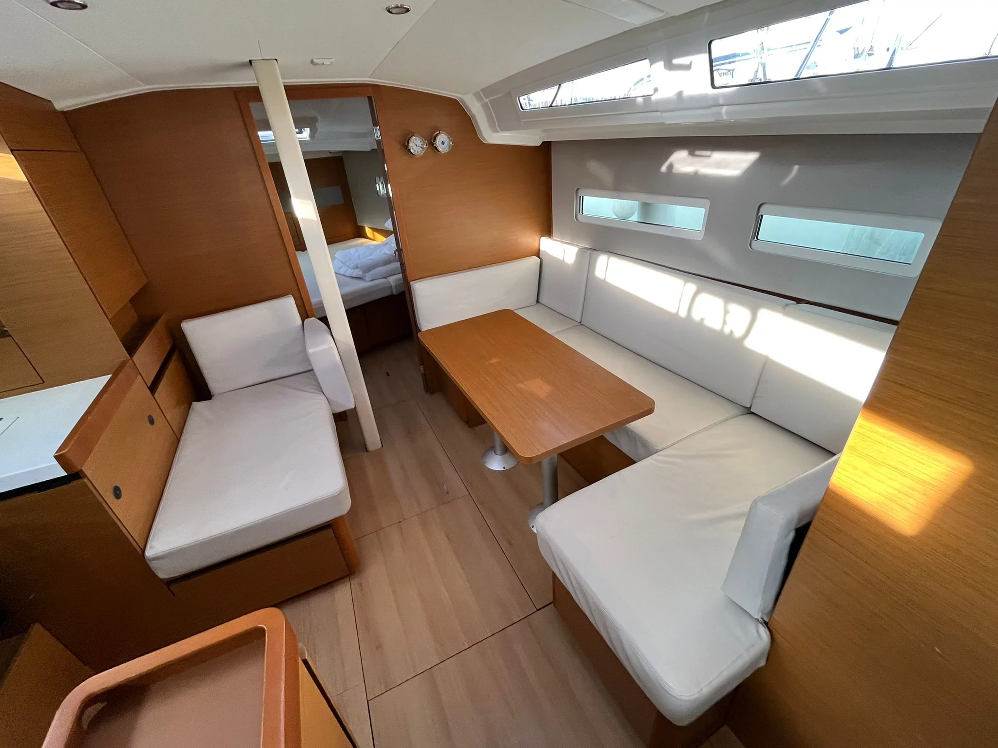 Sun Odyssey 410 (POLARIS)  - 11