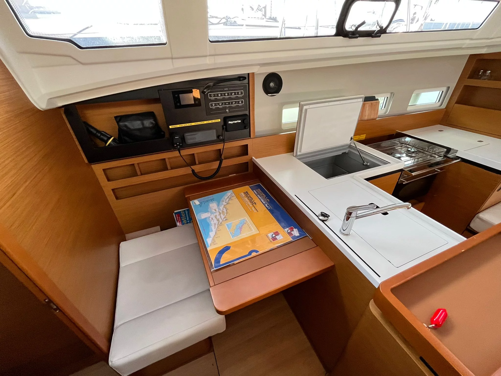 Sun Odyssey 410 (POLARIS)  - 16