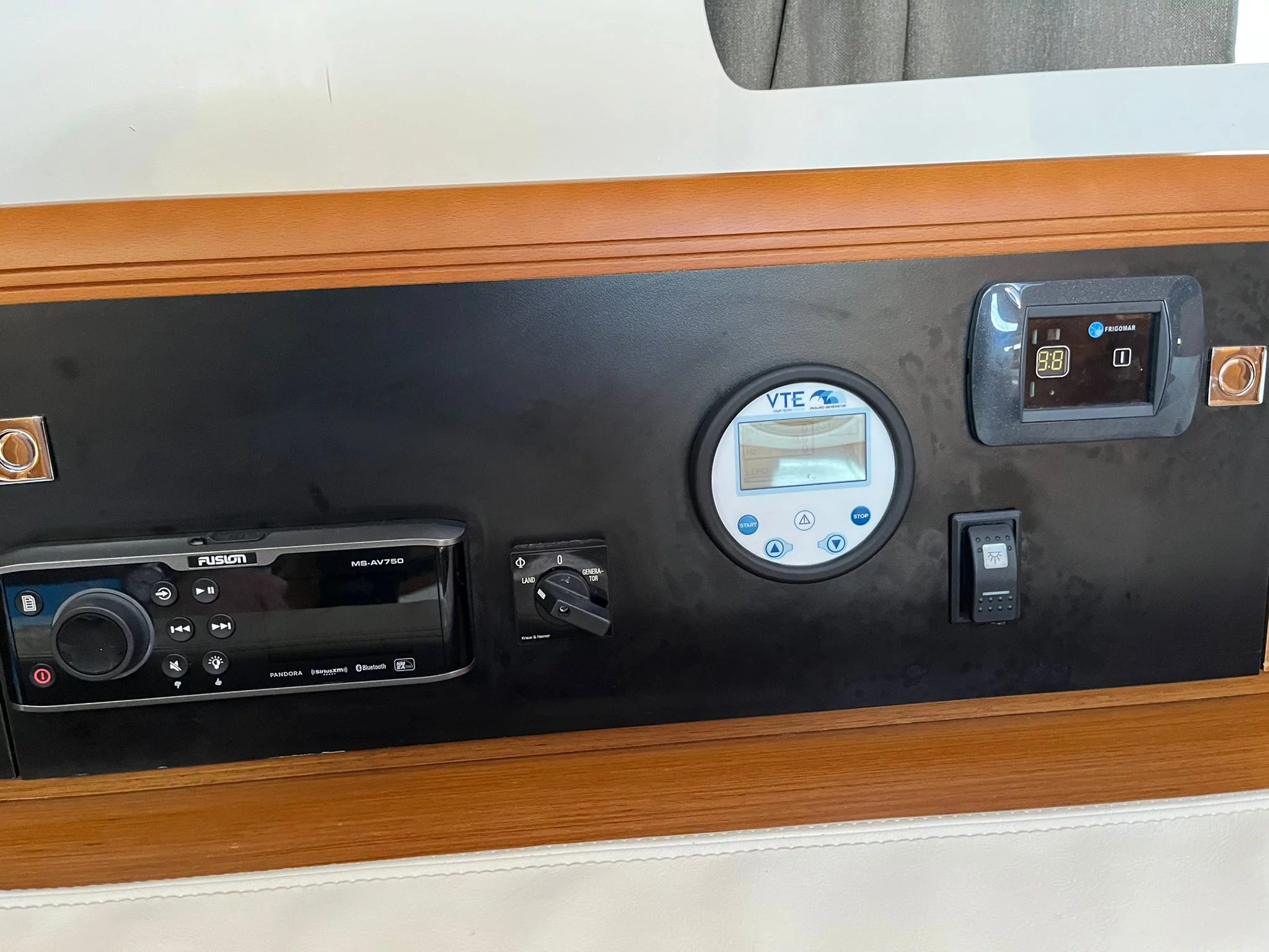 Sun Odyssey 479 (BELUNA)  - 13